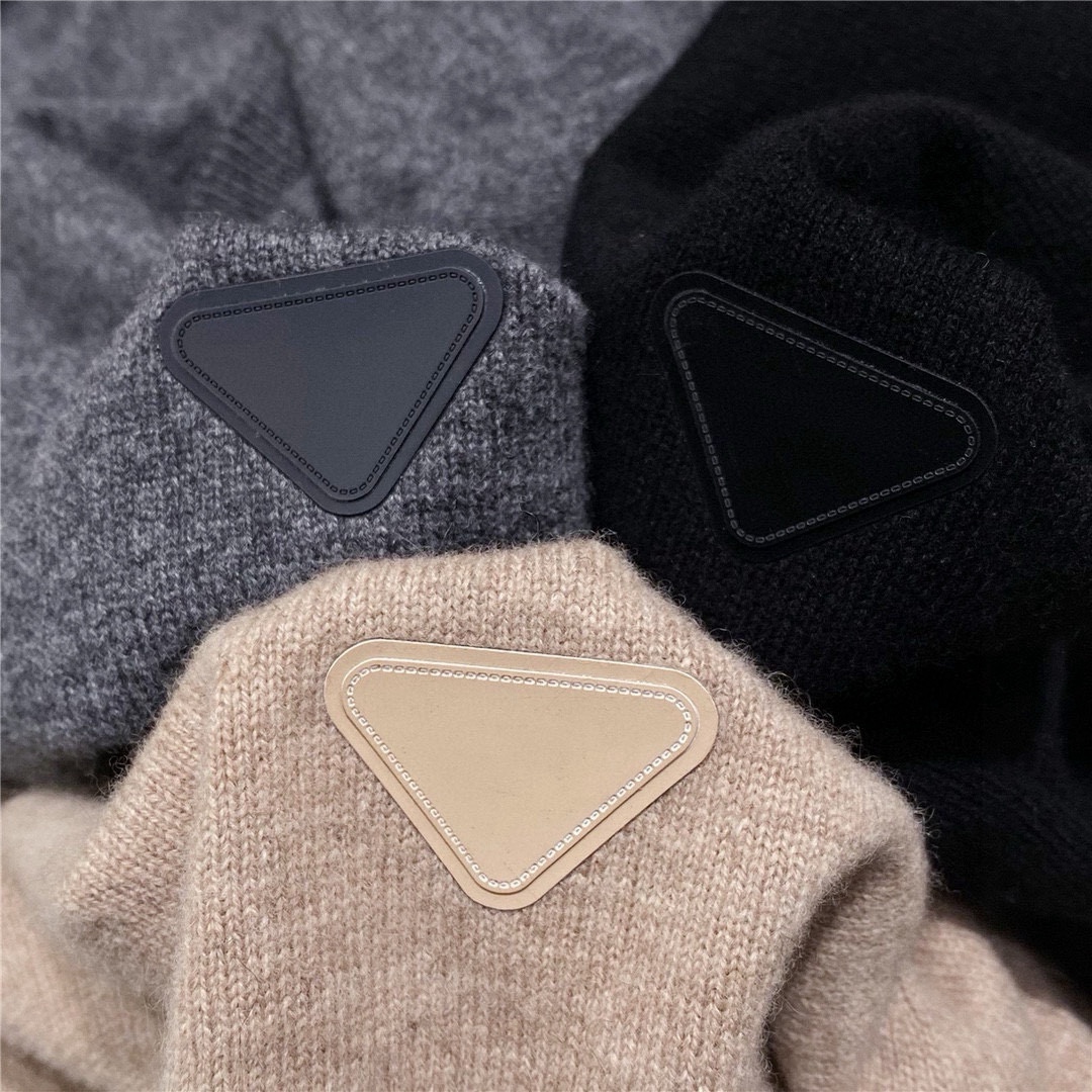 纯色简洁款系列，P+秋冬装新款上市，男士圆领套头毛衣针织衫，P家作为男装界的常青树品牌，当你不知道选什么