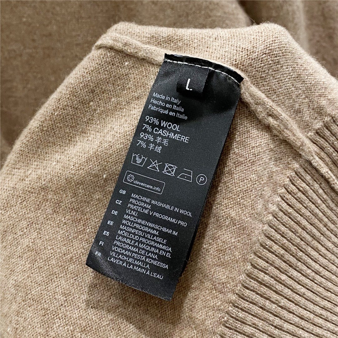 MM6 AW秋冬新款进口百分百美利奴羊毛线衣，贸易公司渠道稀出，同步官网发售！MM6新款毛衣以其独特的设