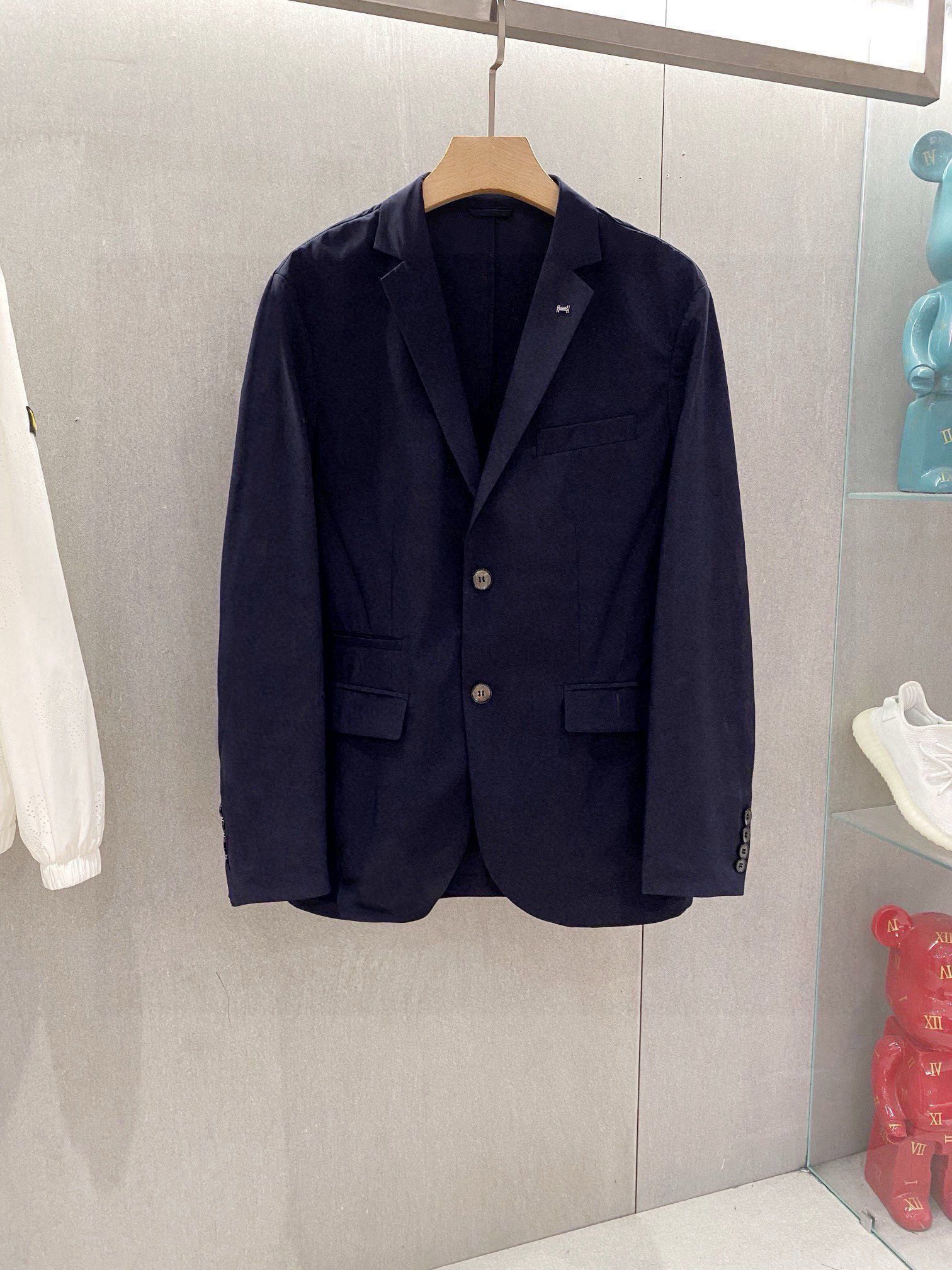 经典米兰高端系列！标志性H字母，2025新品订制系列经典时尚休闲修身显瘦西服,经典米兰高端系列！！在设计