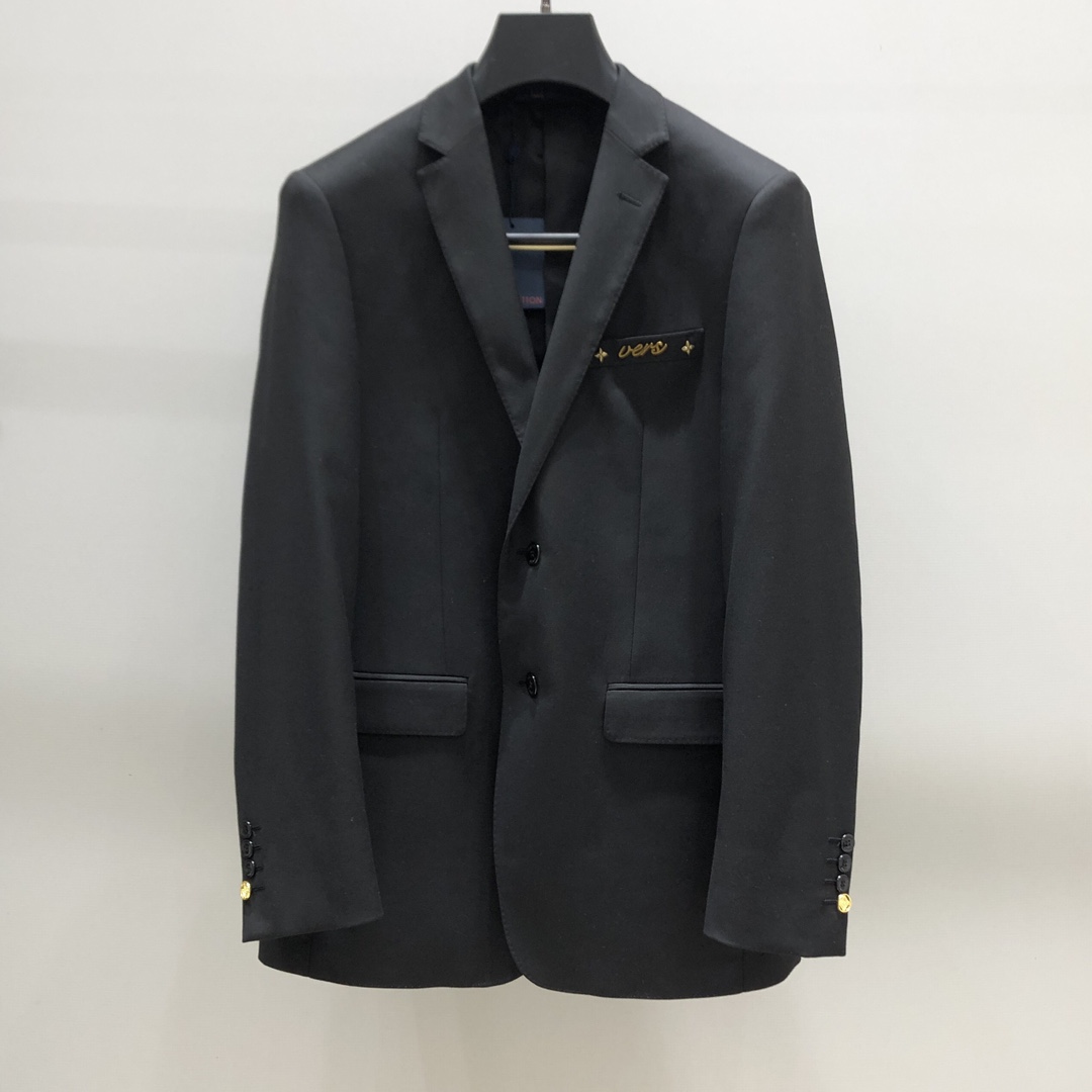   整套,单西,西裤。 LV/驴家 新款黑色西服西装 口袋定制五金金色驴家专属标识 手袖品牌金色标识LO