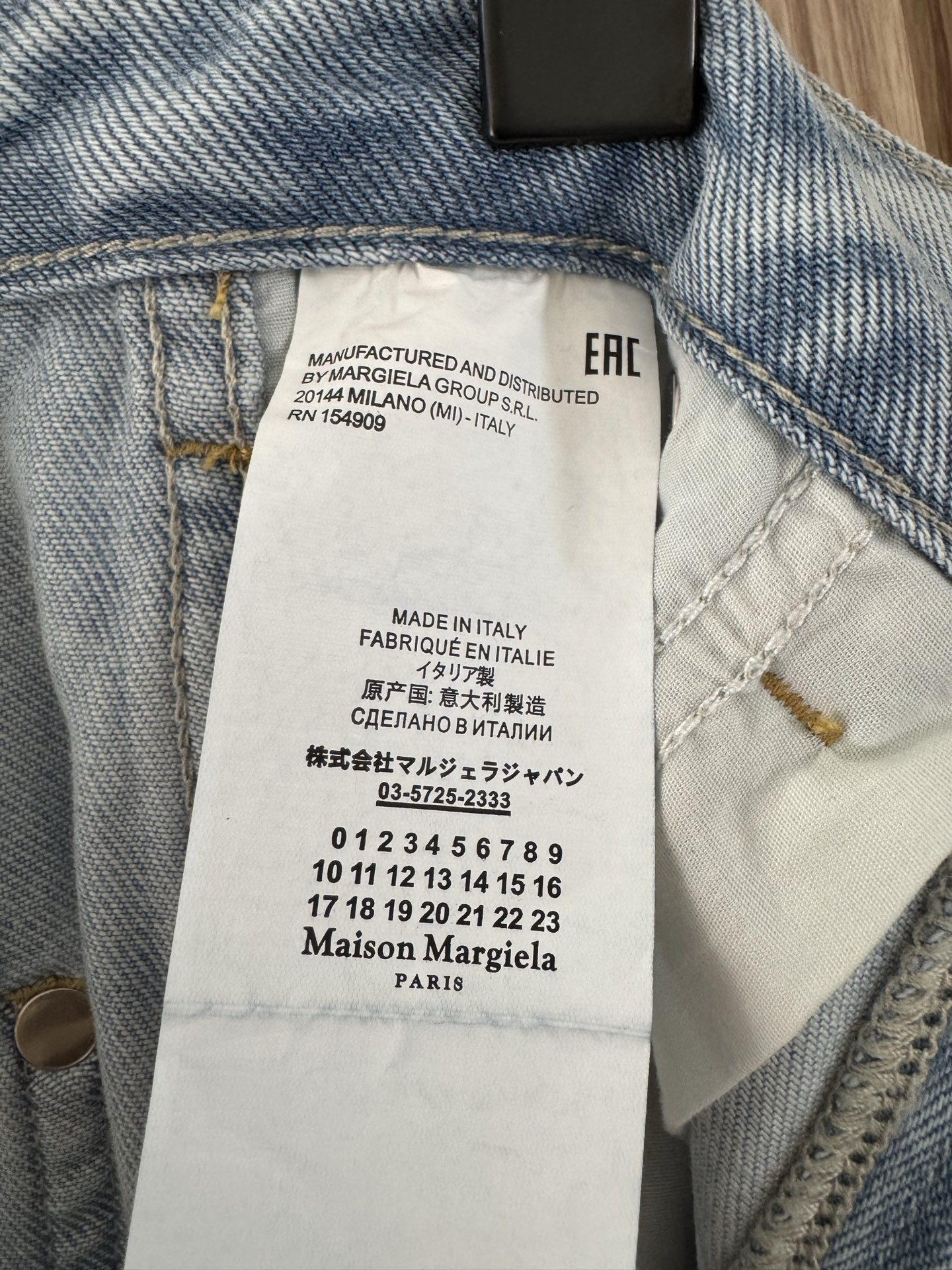 MM6 Denim Cargo Shorts - Distressed, High-Waisted, Five-Pocket Design 9 i1745048063369 956 0 2