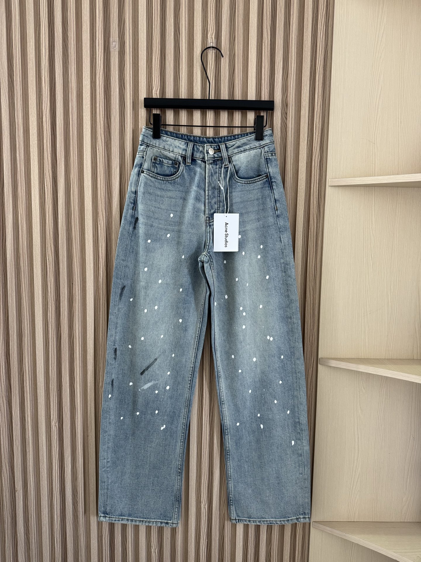 NO:333319,ACNE 2025 Spring and Summer New Style Retro Splashing Ink Loose Straight Wide Legs Exclusive High-end Production!  The trouser body washes and fades, the visual effect is super pleasing to the eye, like a work of art, the perfect version of the wash is also invincible for the old sand washing, graffiti splashing ink paint and smudge printing!  The well-deserved model king!  SML, acne studios, alexander wang19860909ACNE 2025 春夏新款 复古泼墨宽松直筒阔腿裤 独家高版出品！裤身水洗做旧褪色工艺,视觉效果超级养眼吸睛,犹如艺术品一般,完美版型洗水颜色也是无敌做旧砂洗涂鸦泼墨油漆晕染印花！当之无愧的版型王！ 码数SML,,acne studios,alexander wang,Women's clothing