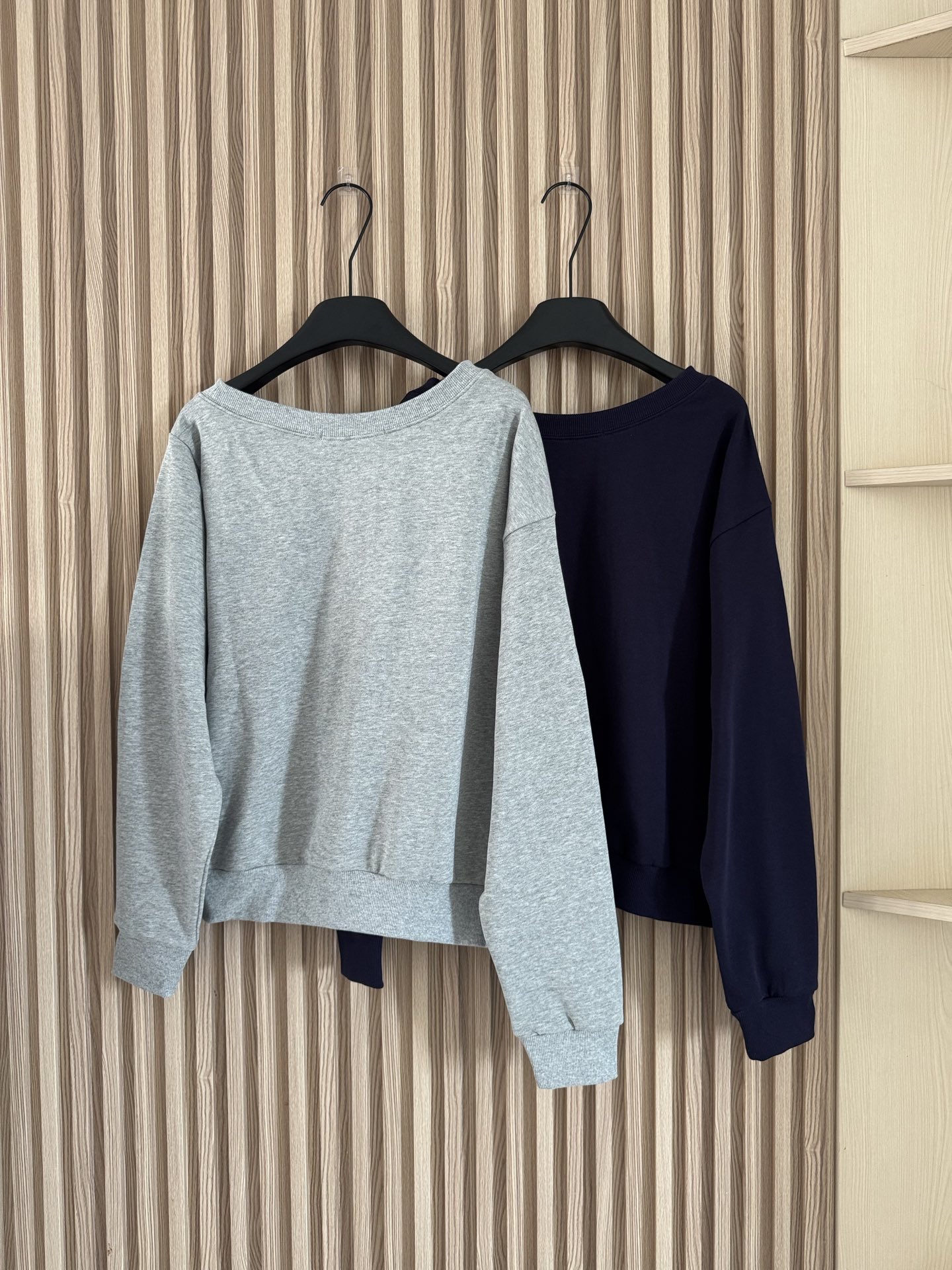 AnnAndelman 25早秋新款 超多明星博主同款真的狠狠拿捏住时尚精髓 穿上瞬间拥有慵懒氛围感，恰