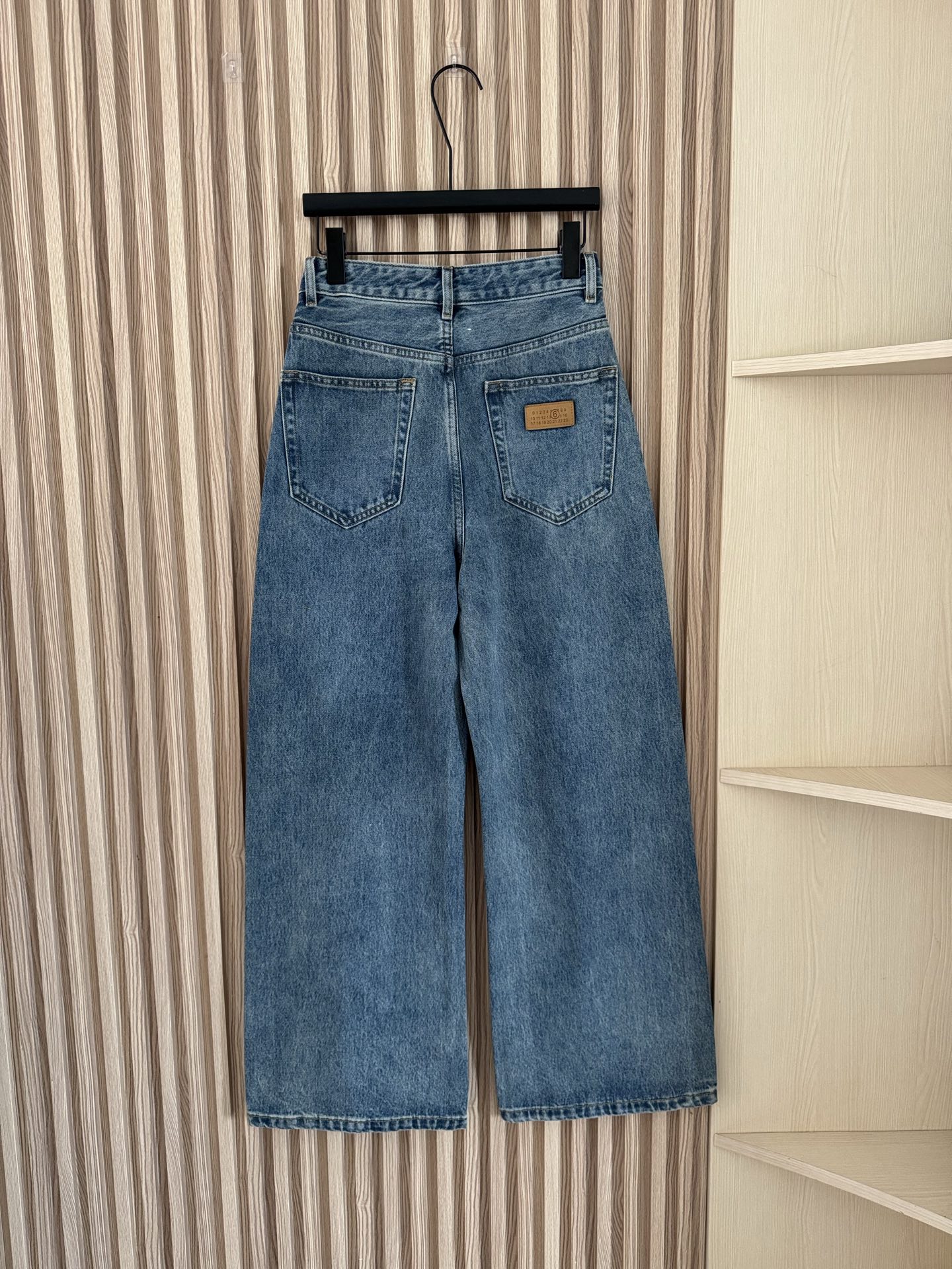 MM6 25秋冬新款 前后反穿直筒牛仔裤 设计感十足 高版本sml