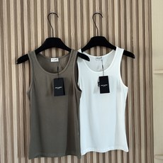 「YSL 女明星极简高级百搭螺纹弹力背心」穿腻了黑白灰的可以试试这个橄榄绿 真的特别高级!完完全全就是大 「YSL 女明星极简高级百搭螺纹弹力背心」穿腻了黑白灰的可以试试这个橄榄绿 真的特别高级!完完全全就是大