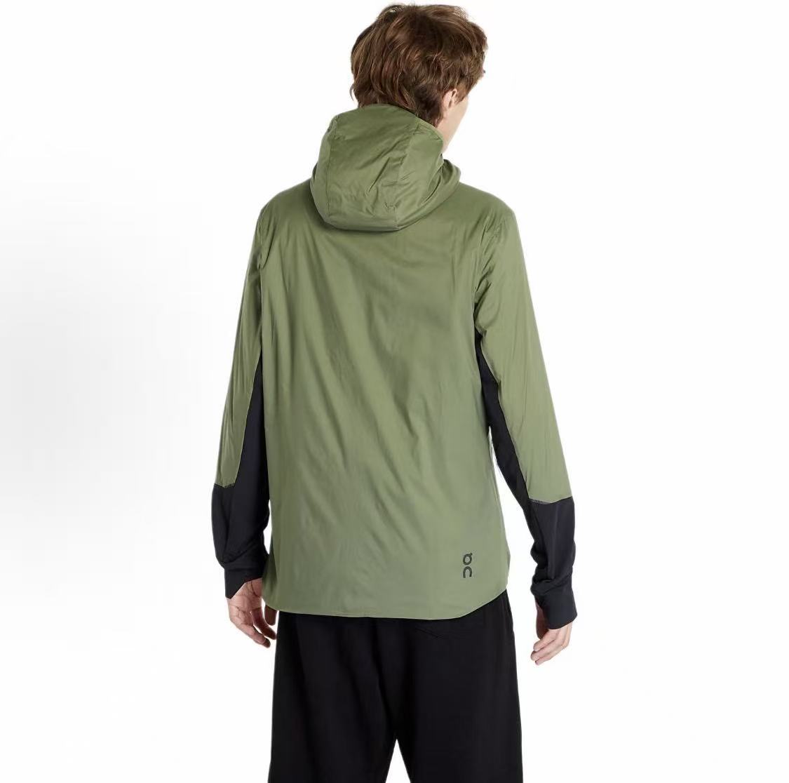 175💰On昂跑保暖棉服轻量户外 ,轻盈质感的设计理念,官网在售2290+,保暖层采用一片式薄棉 ,轻量不闷热 ,外层网格30D防水涂层 冬季防风的同时也可以应急防雨
细节讲解 ,袖口处配有3公分压胶 防风半马蹄设计,袖子弯刀剪裁两处都带走10公分长条3D反光
帽子加宽5公分压胶充棉 ,立体有型 ,外两侧都是配备阴影拉链口袋 ,内里也带有便携内置口袋, 整个衣身全是袖口拼接设计 ,打破常规 ,既简约又带有特点 ,独家限量发售
户外休闲系列 ,女生男生同款 可配情侣装 。
颜色:黑色,日食白,天空蓝,灰色,幽雾绿
尺码:S-3XL
s可穿85斤左右 3x可穿190斤左右
S衣长69 胸围102肩宽44.8袖长60建议体重80-90斤左右
M衣长71胸围106肩宽46袖长61.5建议体重90-110斤左右
L衣长73胸围111肩宽47.5袖长63建议体重110-130斤左右
Xl衣长75胸围116肩宽49袖长64.5建议体重130-150斤左右
2x衣长77胸围121肩宽50.5袖长65.5建议体重150-170斤左右
3x衣长78胸围126肩宽52袖长66.5建议体重170-190斤左右