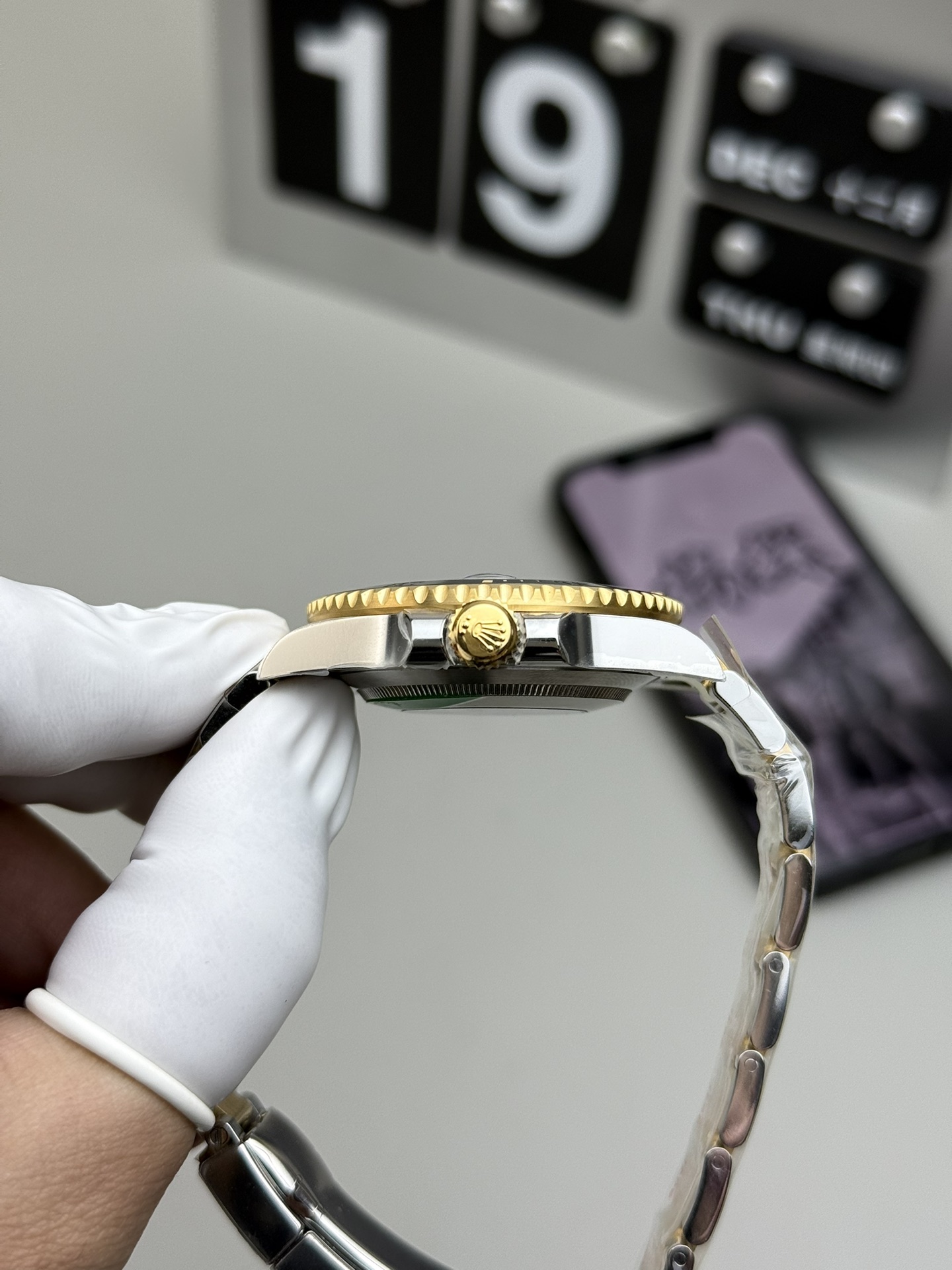 Rolex 间金黑水鬼
