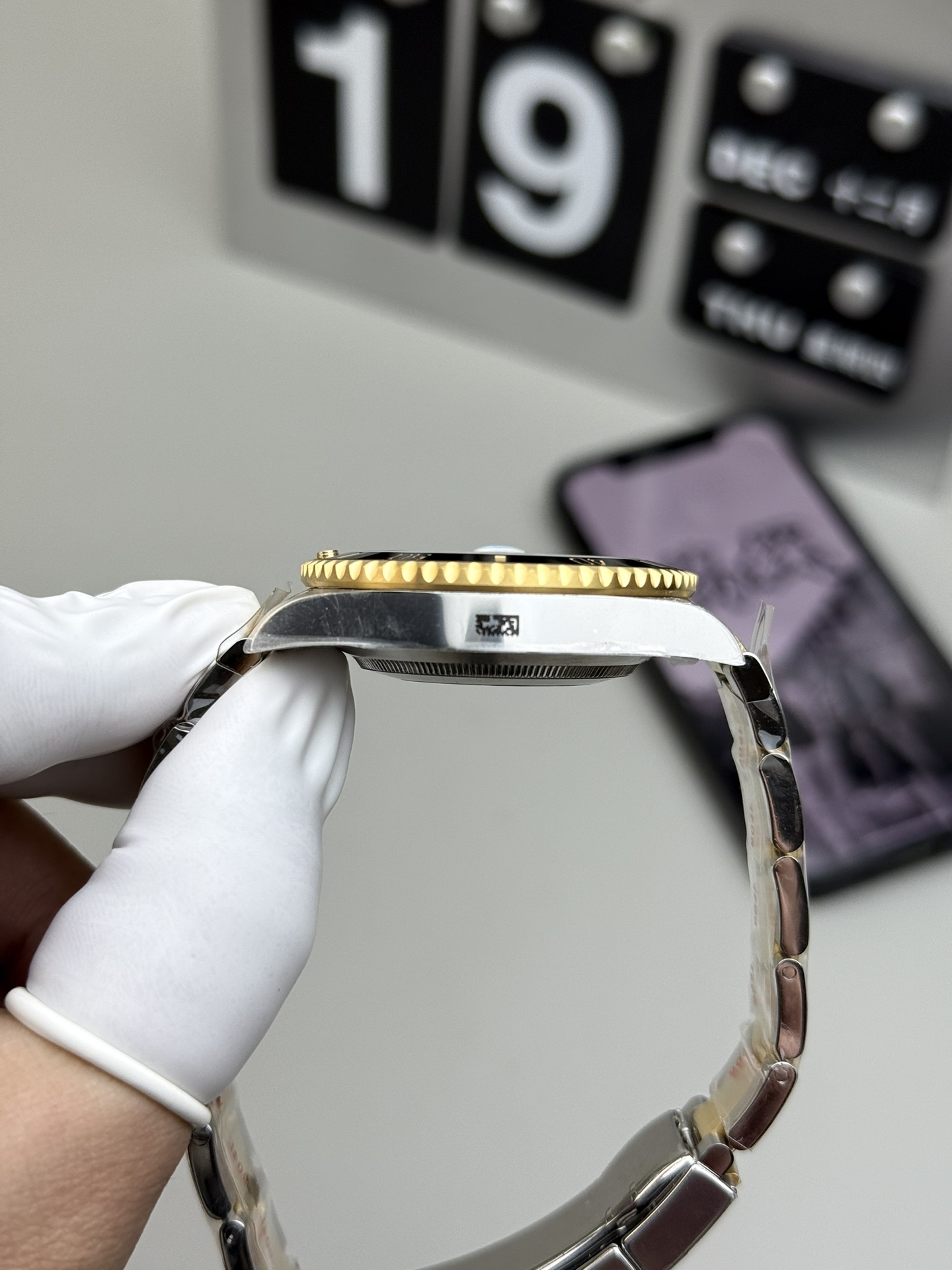 Rolex 间金黑水鬼