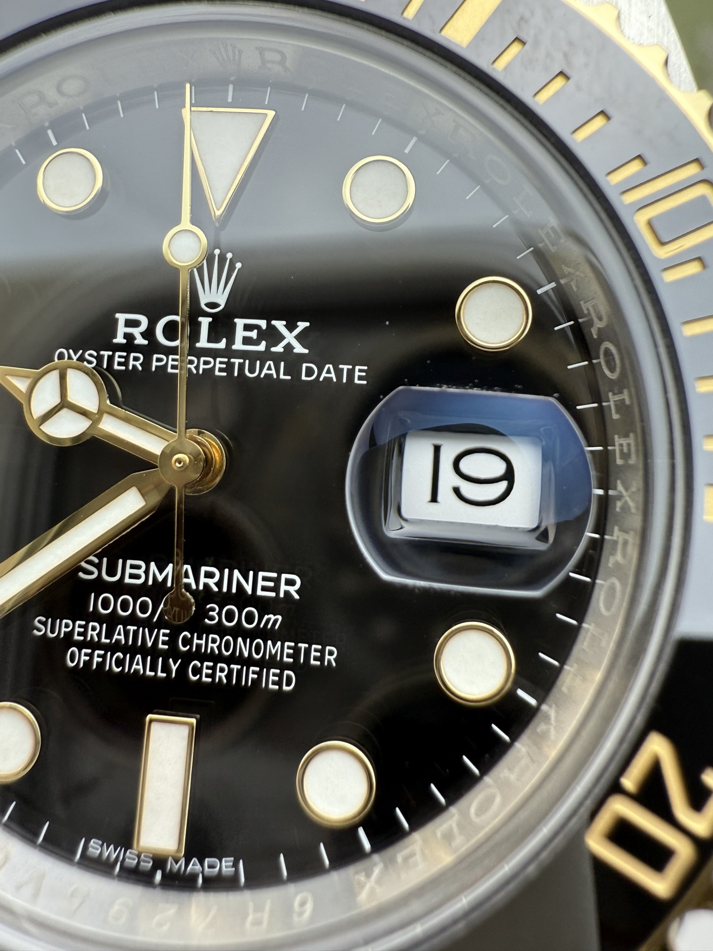 Rolex 间金黑水鬼