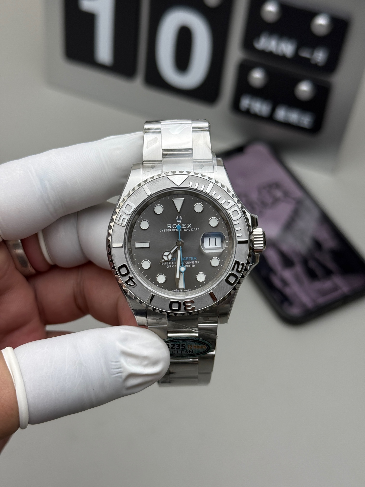 Rolex C 灰游艇3235机