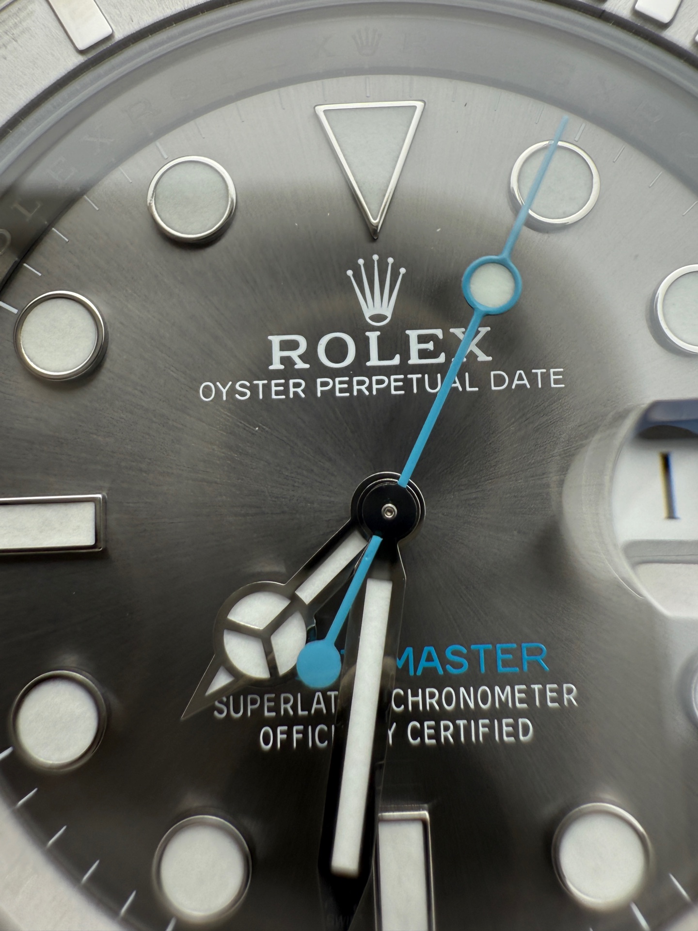 Rolex C 灰游艇3235机