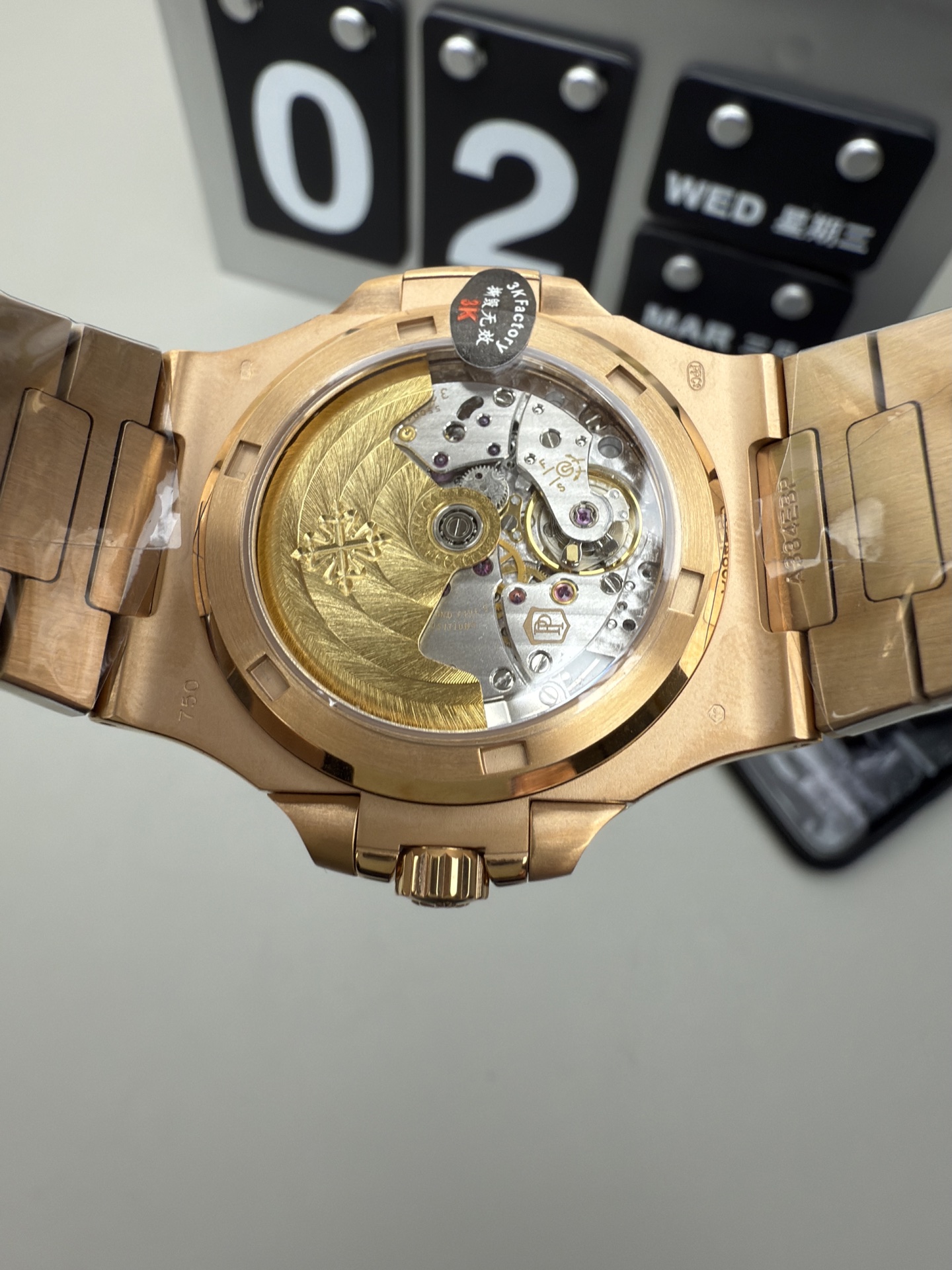 Patek Philippe 3K 玫瑰金灰面鹦鹉螺