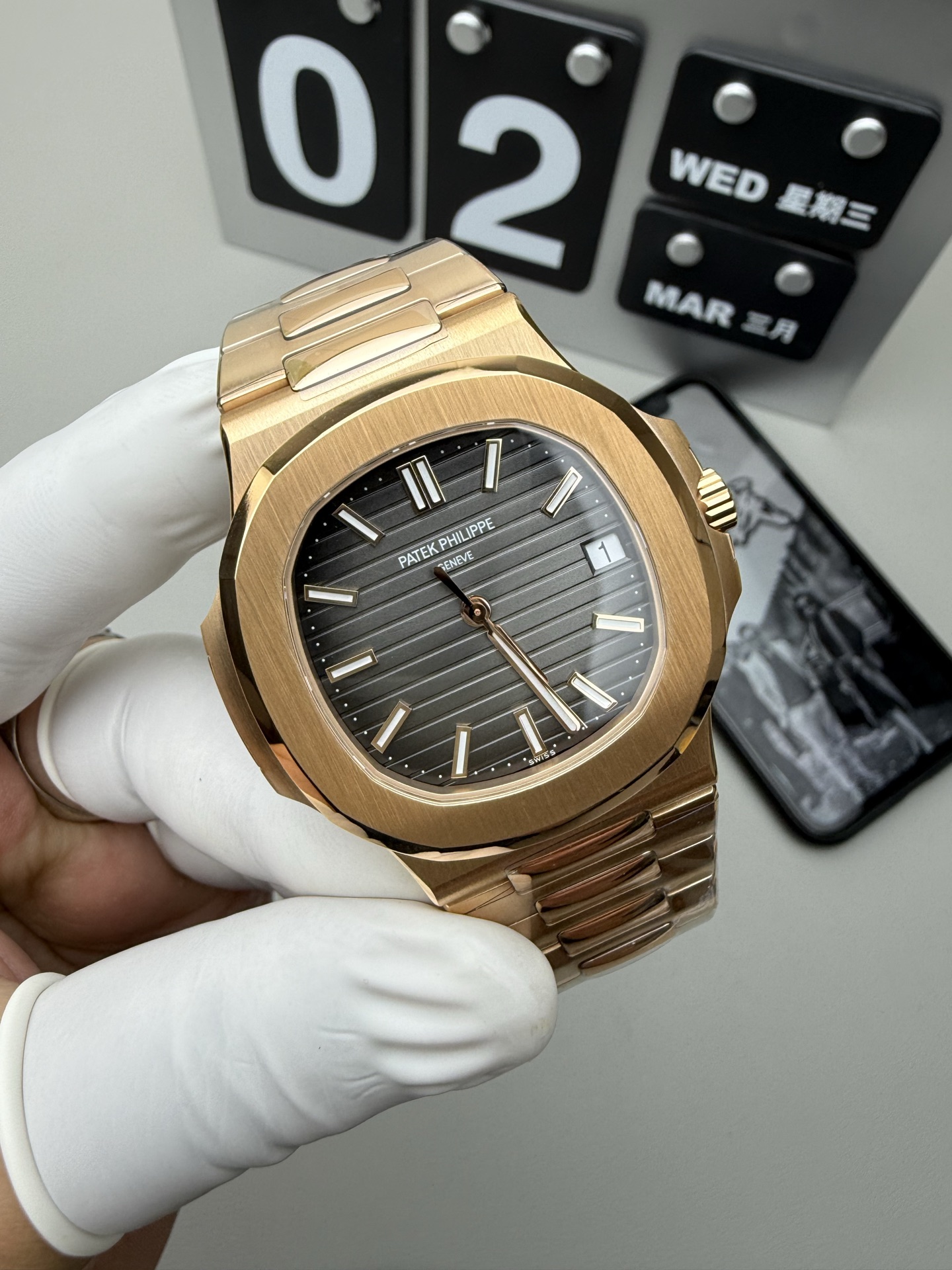 Patek Philippe 3K 玫瑰金灰面鹦鹉螺