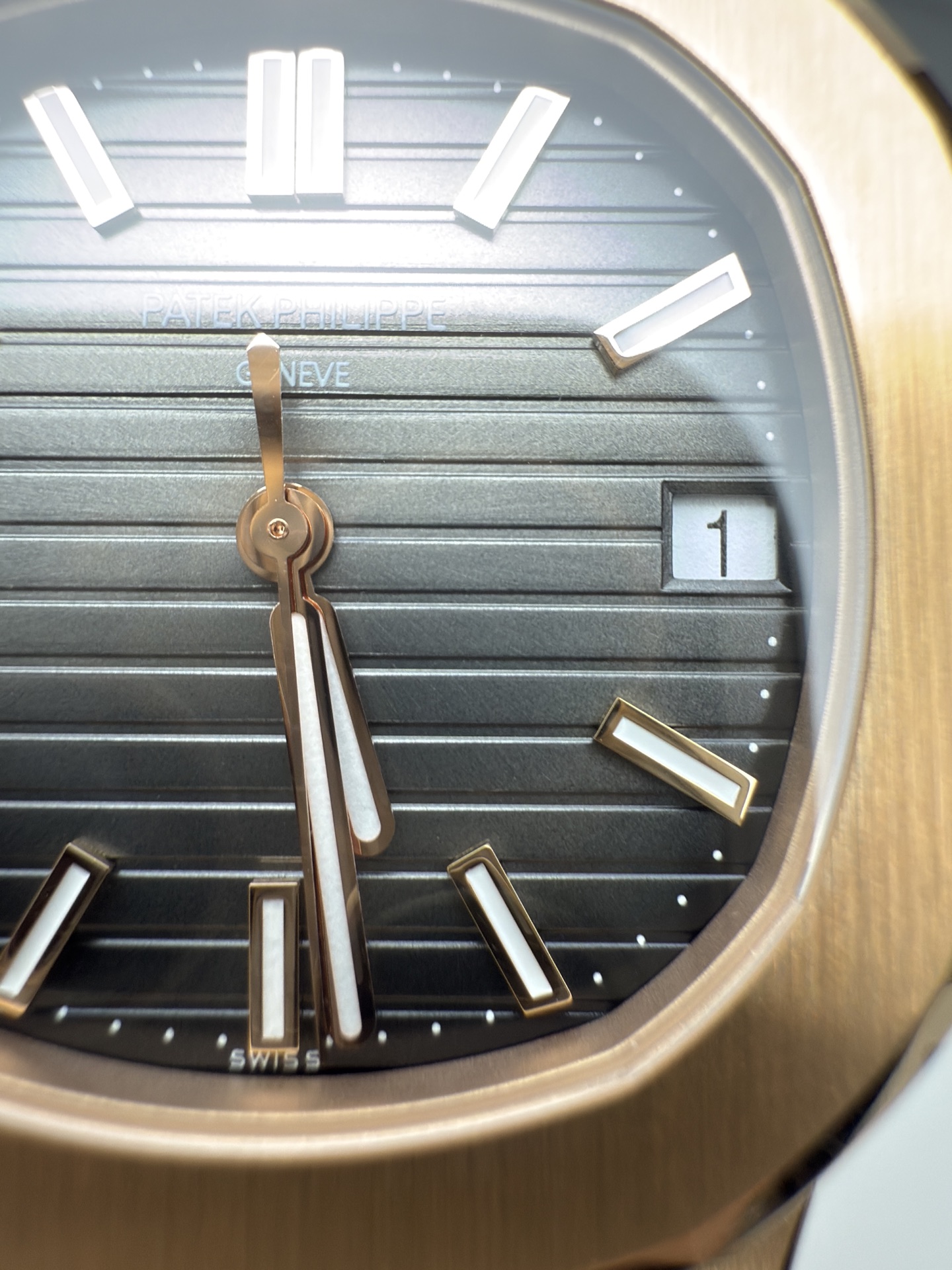 Patek Philippe 3K 玫瑰金灰面鹦鹉螺