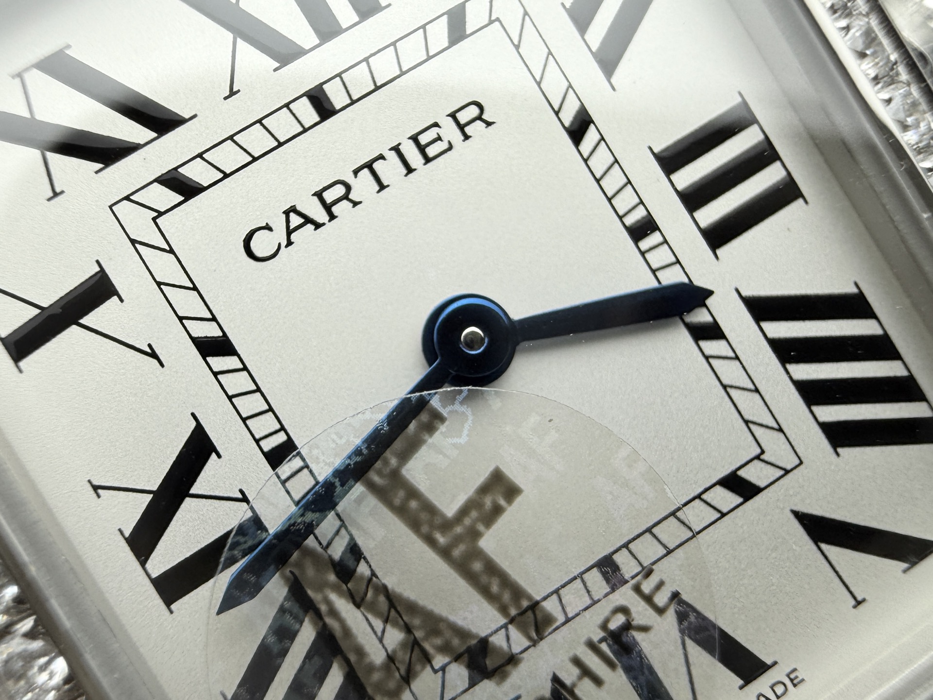 Cartier AF 钻圈坦克