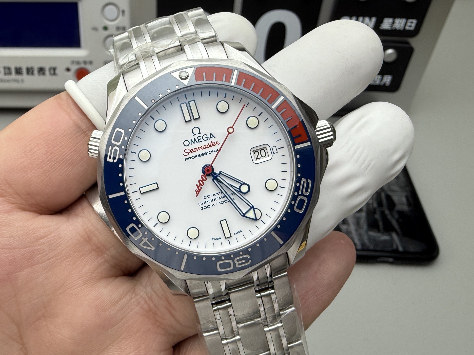 Omega OM 海马指挥官