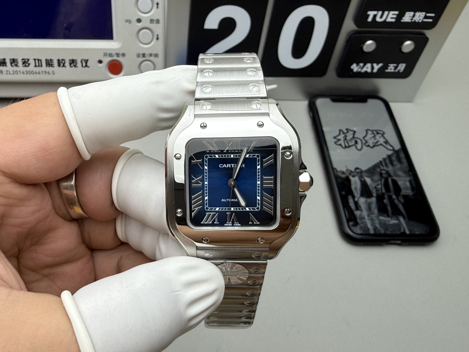 Reloj Cartier Santos Mediano Acero Inoxidable Esfera Azul Automático
