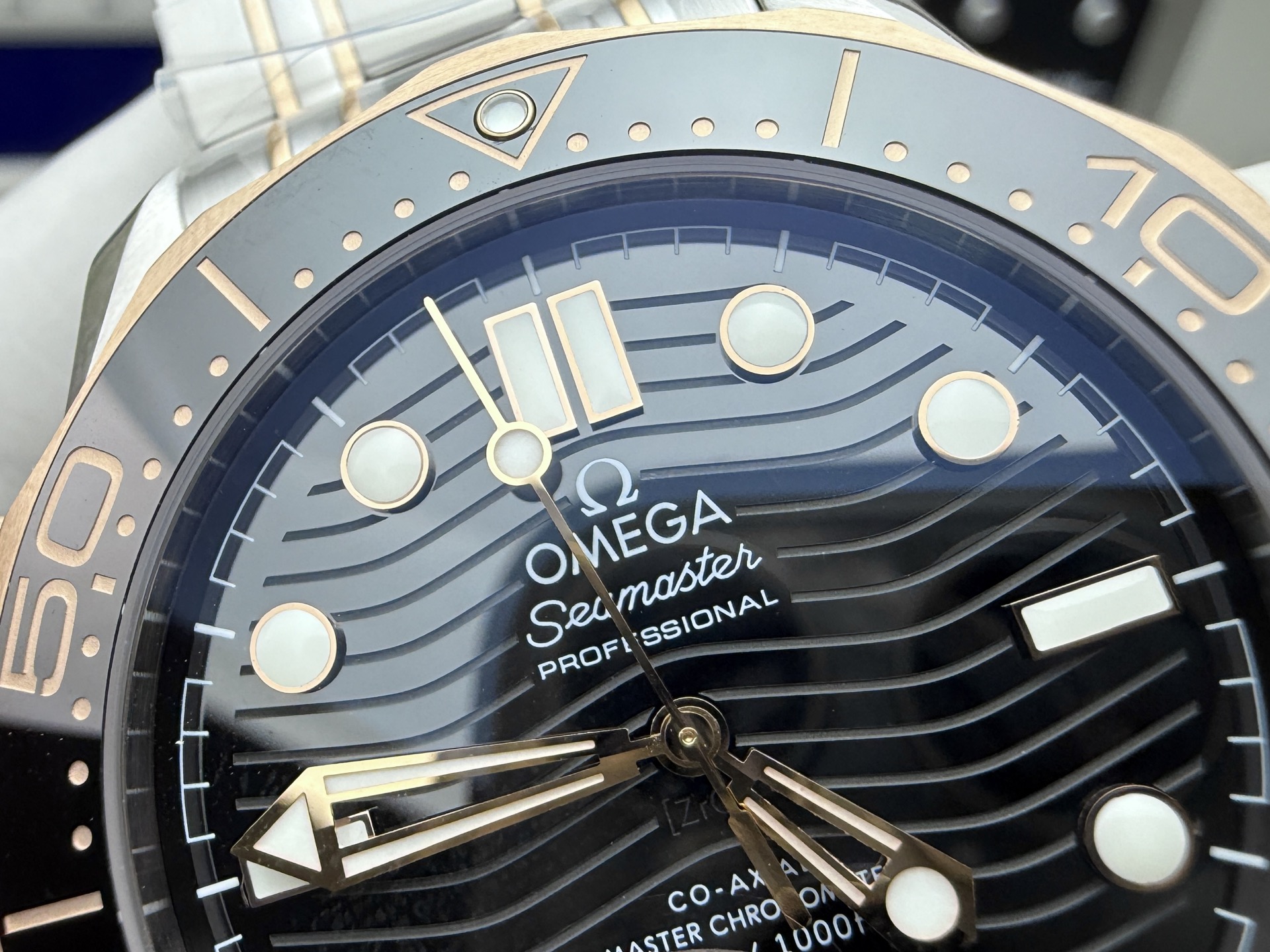 Omega 玫瑰金海马v4一体机