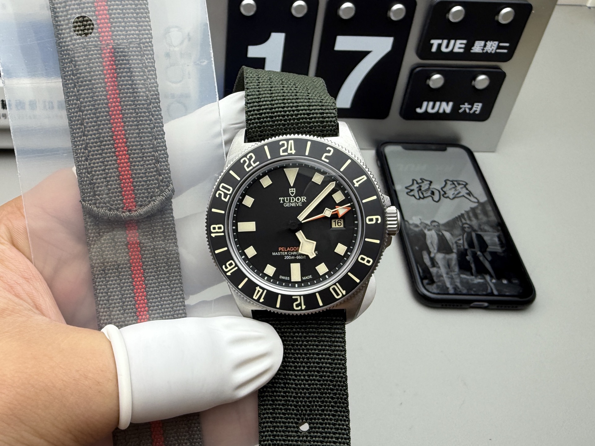 NO:389888,M+ Poverty Leading Fxd Red Bull Shipping Real Shot!  ,19860909M+ 领潜型Fxd红牛 出货实拍！,,Watch