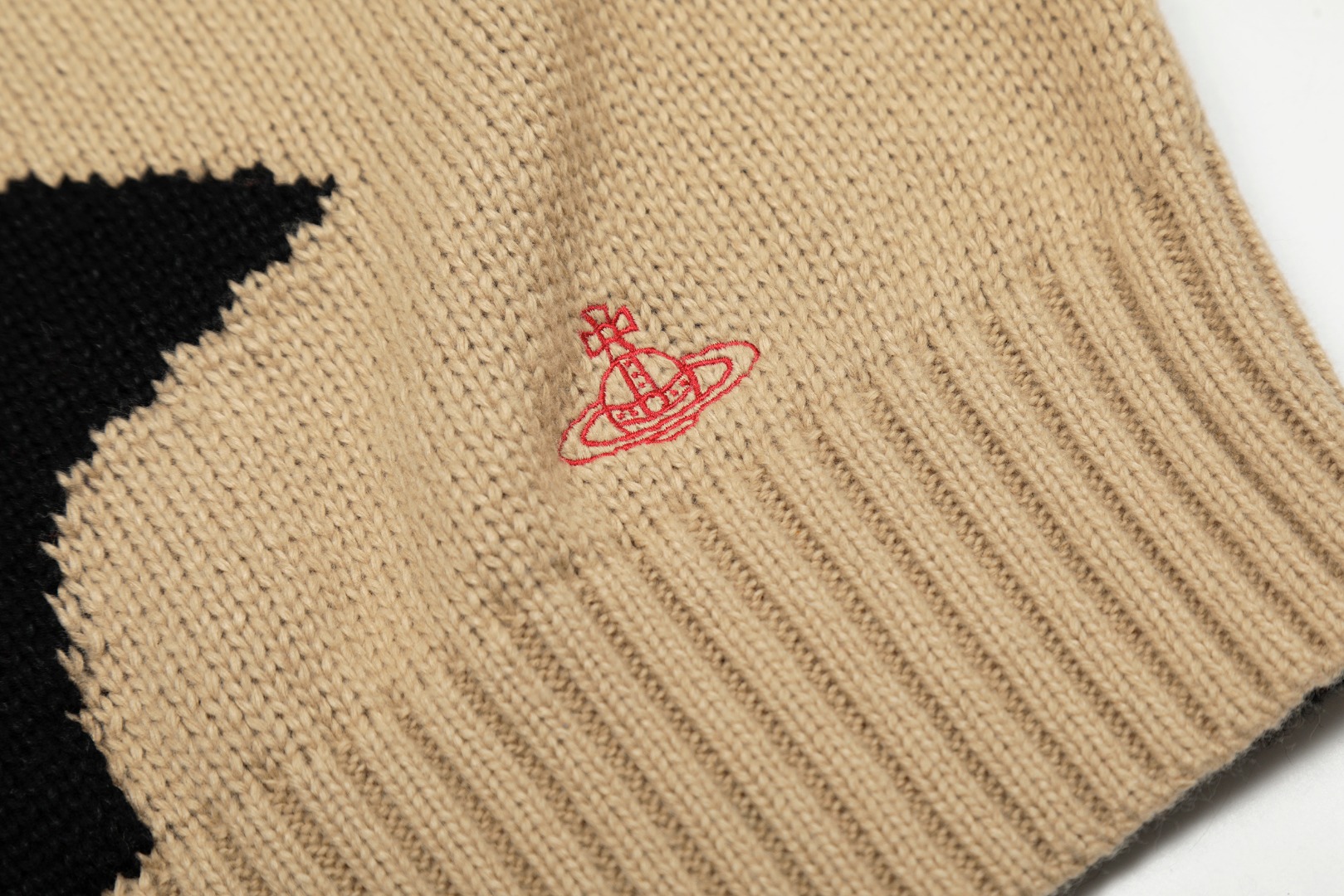 RS Vivi140: Luxurious Wool Fall/Winter Collection with Custom Laser Buttons - 图片 5