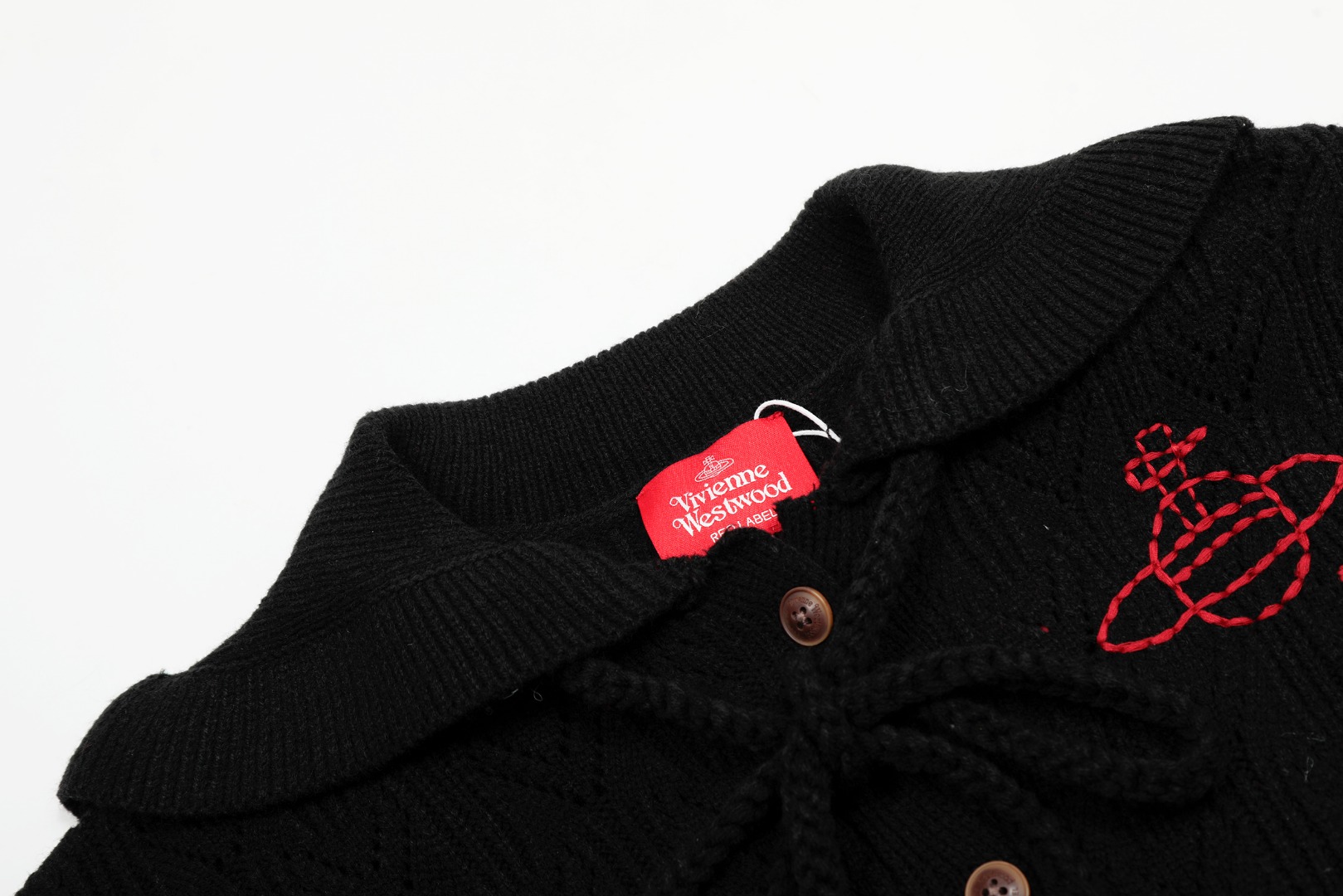 Vivienne Westwood: Top Quality Wool Shirts for 2024 Fashion Season - 图片 3