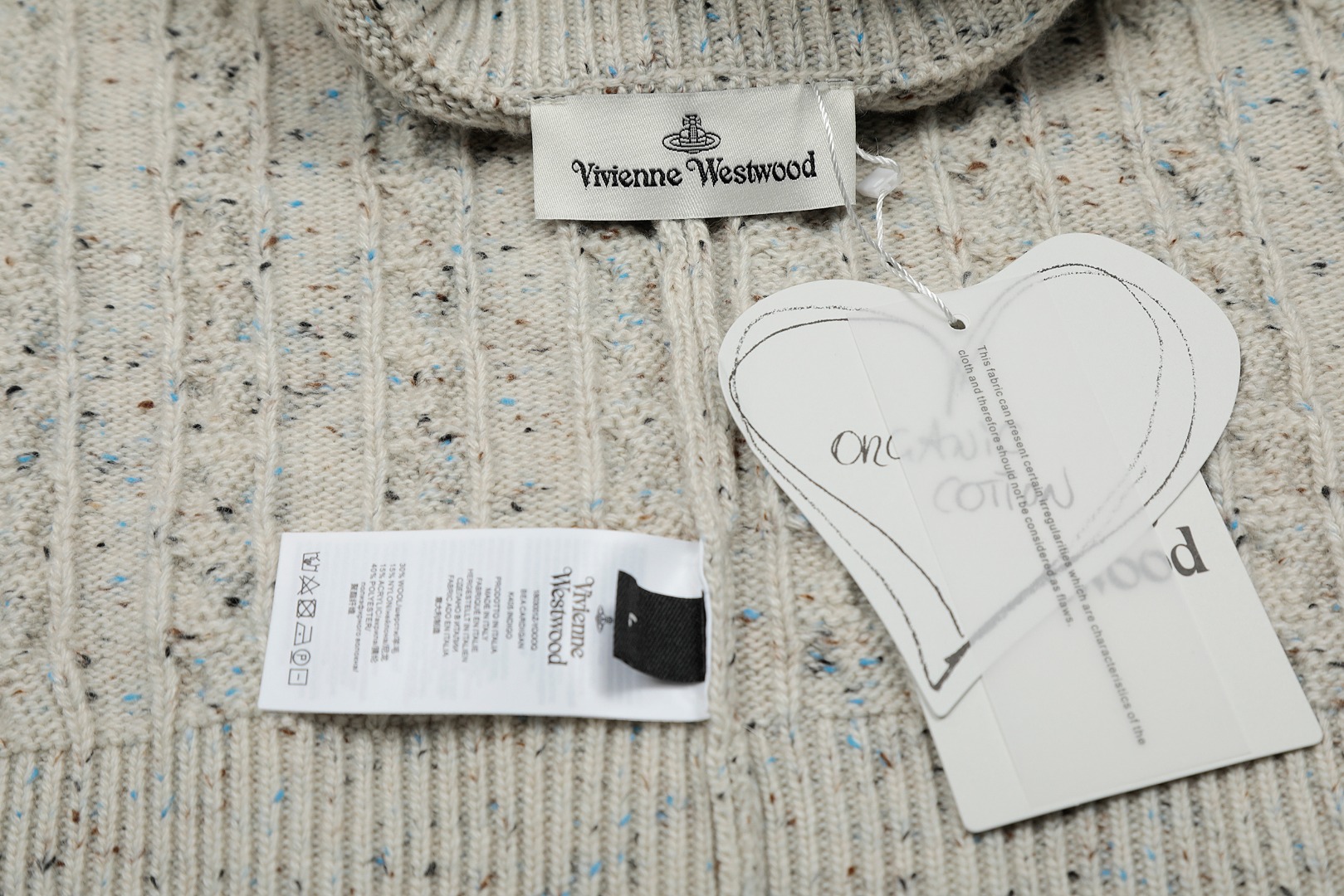RS VIVI143: High-Quality Exclusive Sweaters with Custom Laser Button, Original Purchase Records. - 图片 9