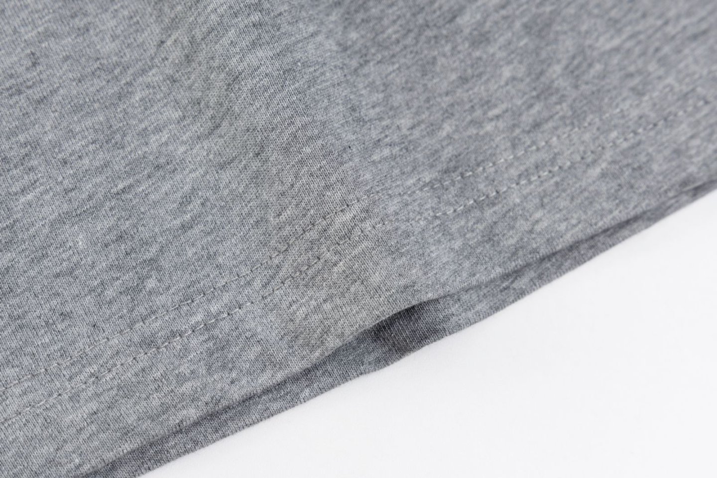 ALO T-Shirt de Manga Corta con Cuello Redondo y Ajuste Holgado Unisex 11 o 1ipn2cei5e6s16ivitg1do81or33