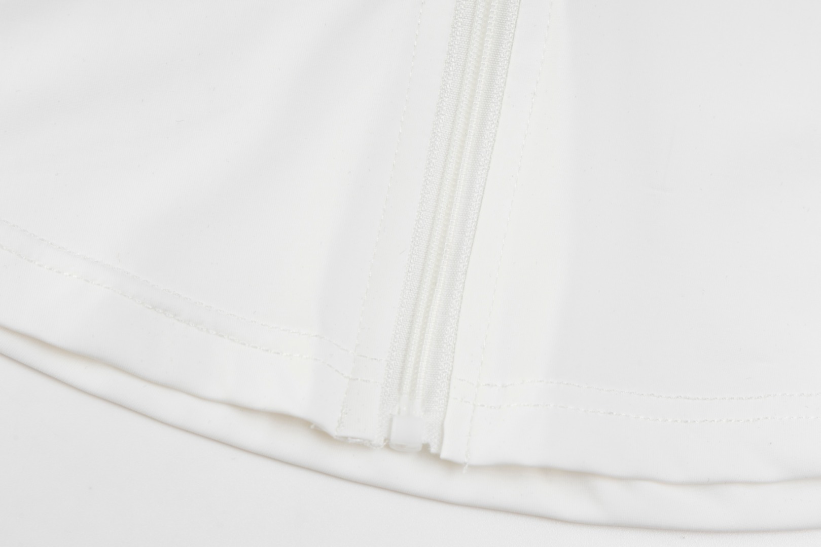 ALO 2025 Chaqueta Ligera con Capucha y Protección Solar - Transpirable 6 o 1it8h00gg25m160g64o2s1l2b4