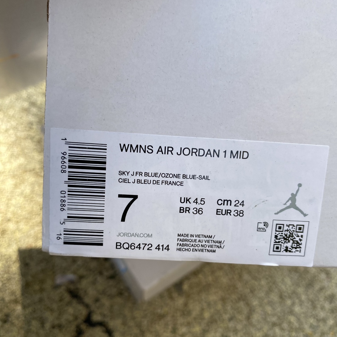 aj1mid白蓝尺码35.5-40AirJordan1Mid白蓝防滑耐磨中帮女子休闲篮球鞋BQ6472-