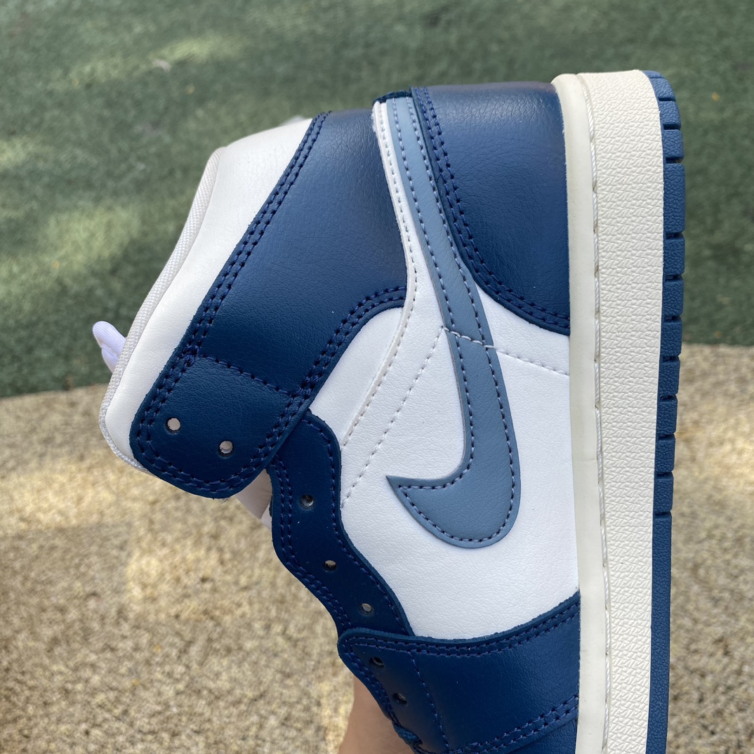 aj1mid白蓝尺码35.5-40AirJordan1Mid白蓝防滑耐磨中帮女子休闲篮球鞋BQ6472-