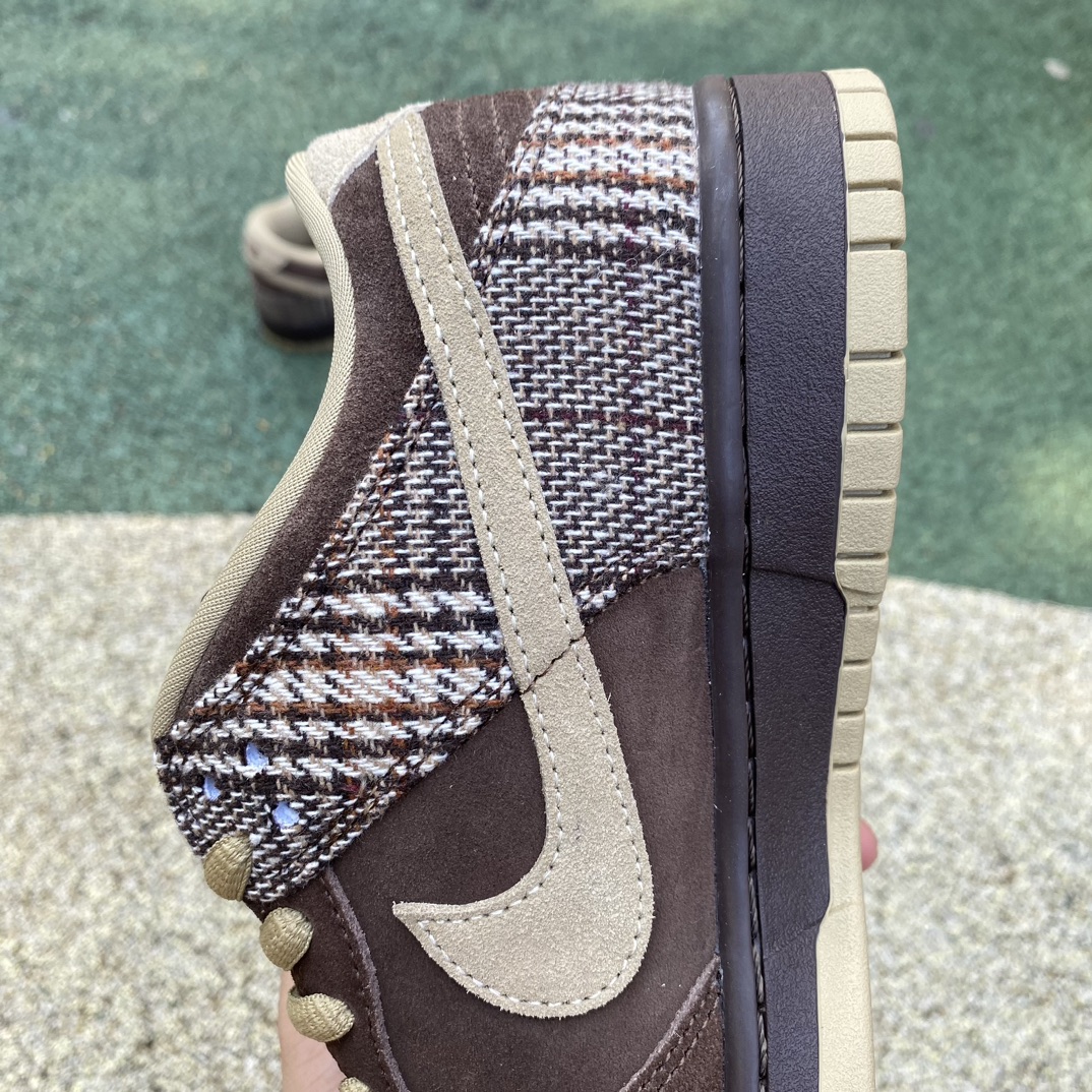 Dunk苏格兰格纹 尺码：40-44，没41
特价😇
Nike Dunk SB Low Tweed 苏格