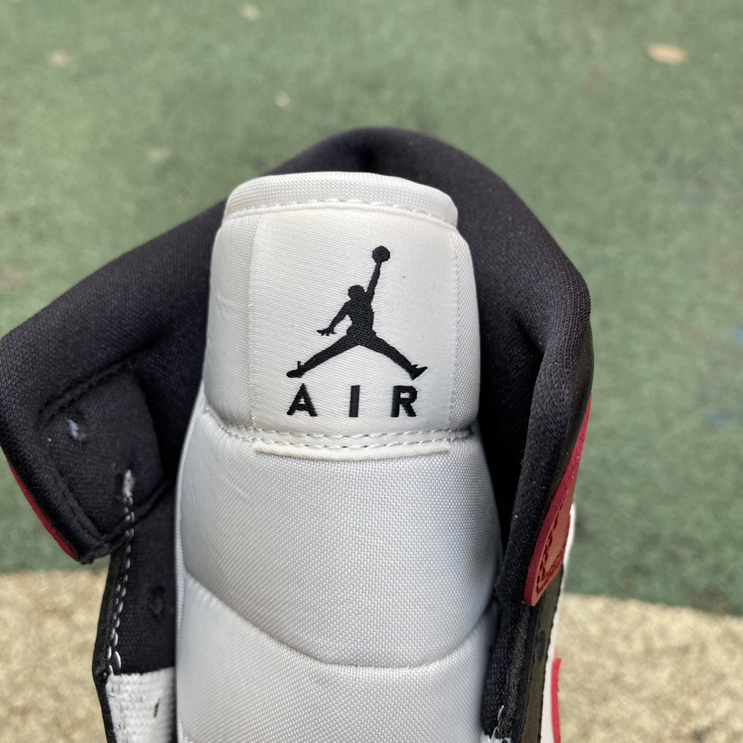 aj1Mid黑白红尺码35.5-46纯原版️AirJordan1MidAJ1黑红色中帮复古篮球鞋BQ64