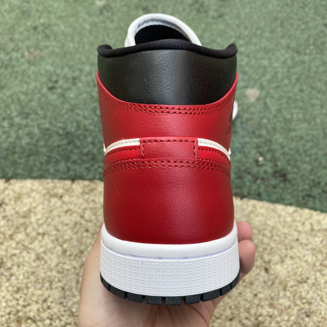 aj1Mid黑白红尺码35.5-46纯原版️AirJordan1MidAJ1黑红色中帮复古篮球鞋BQ64