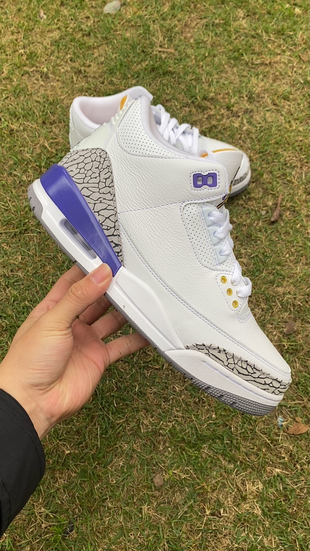 aj3白灰紫湖人尺码40-48.5t1纯原版️AirJordan3AJ3白灰紫湖人紫金爆裂纹复古中帮86