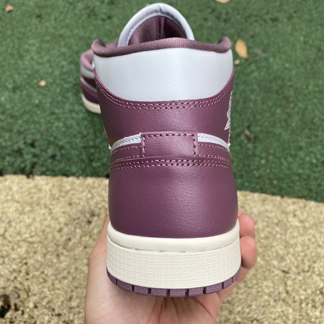 aj1Mid白紫红尺码35.5-46AIRJORDAN1MIDAJ1白紫红色男女中帮复古篮球鞋BQ647