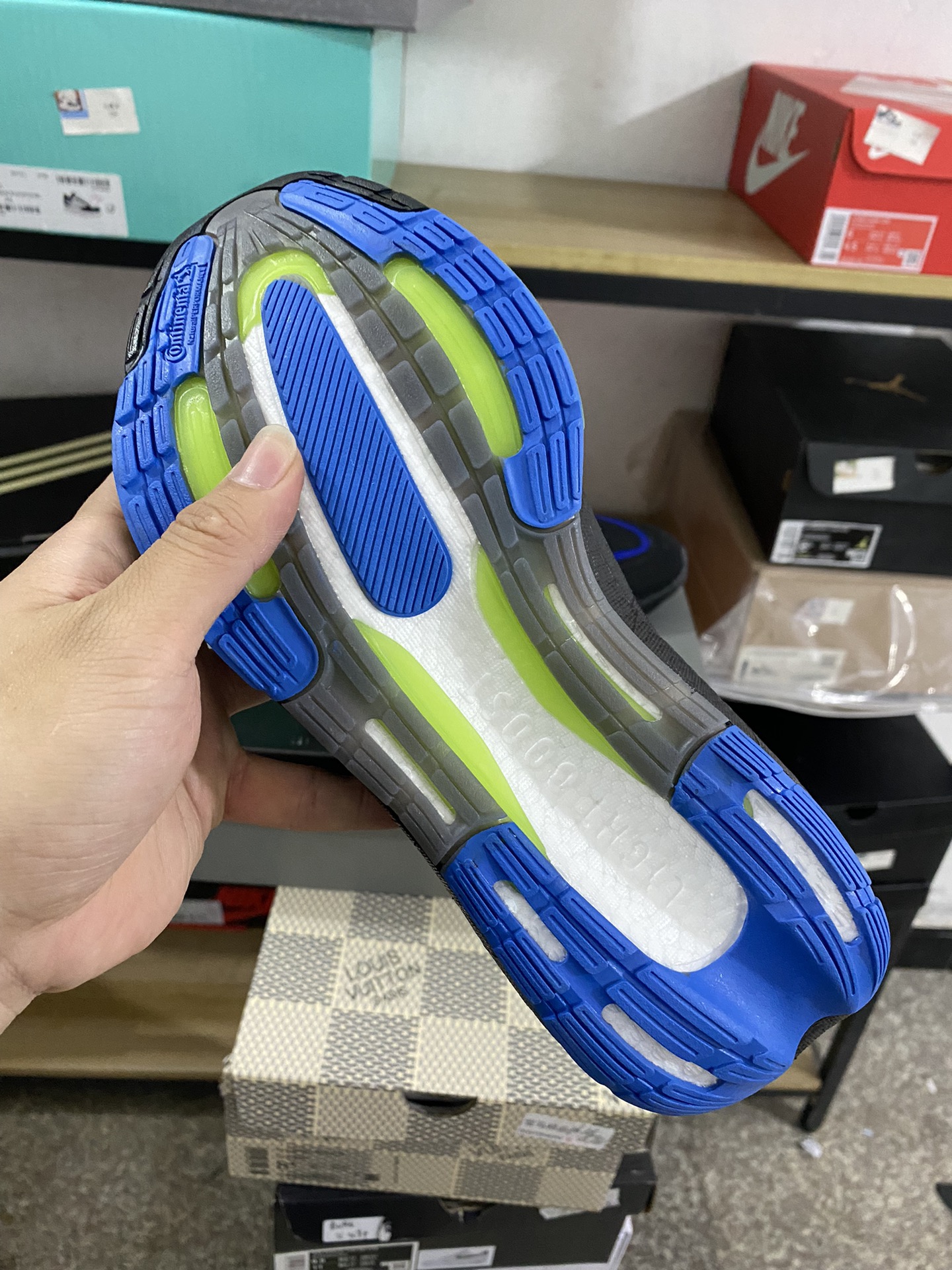 MiniCost Shoe 5