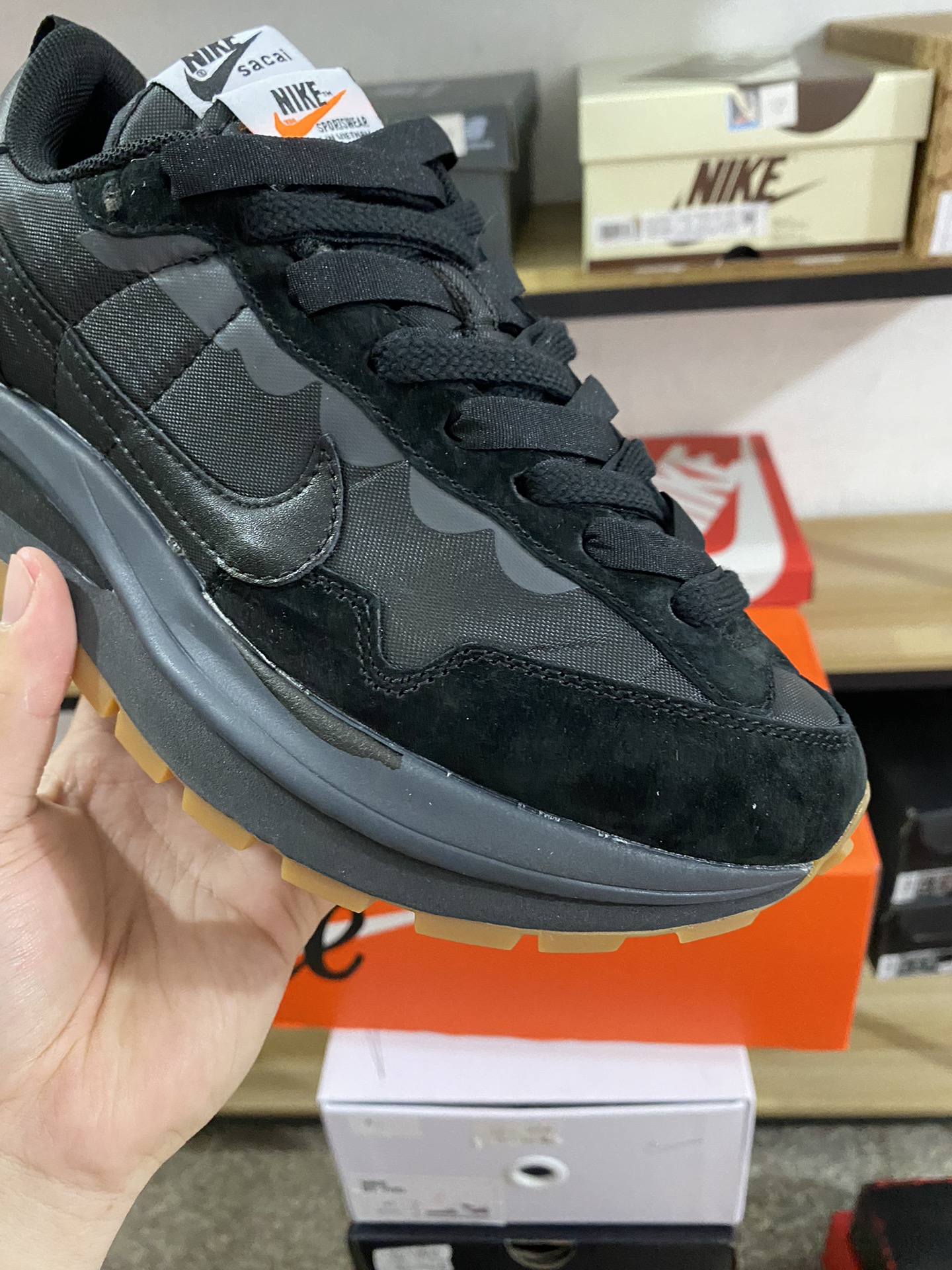 MiniCost Shoe 8