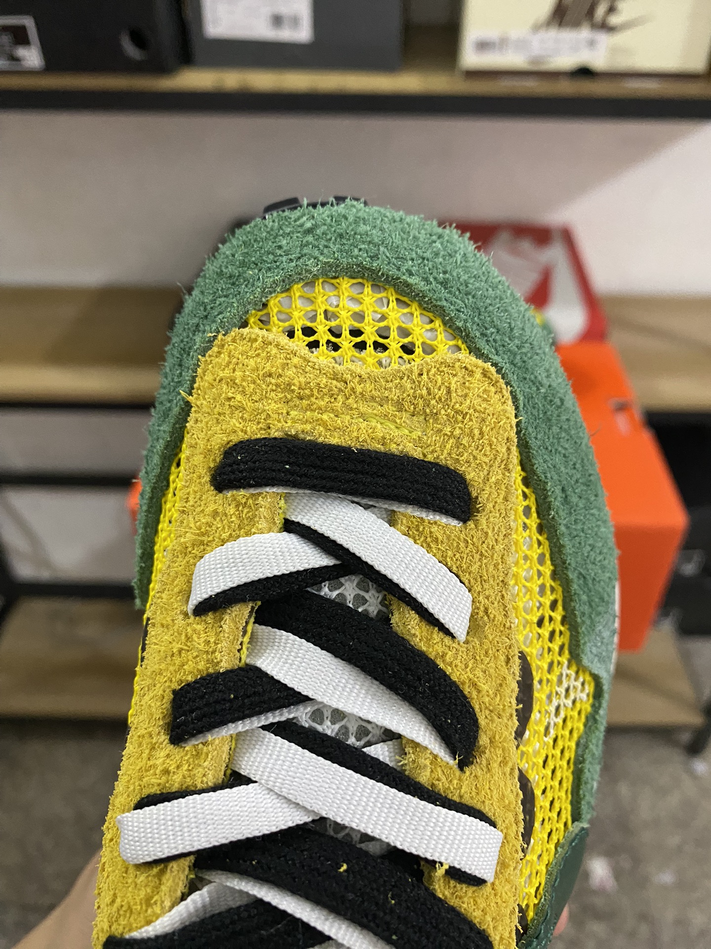 MiniCost Shoe 7