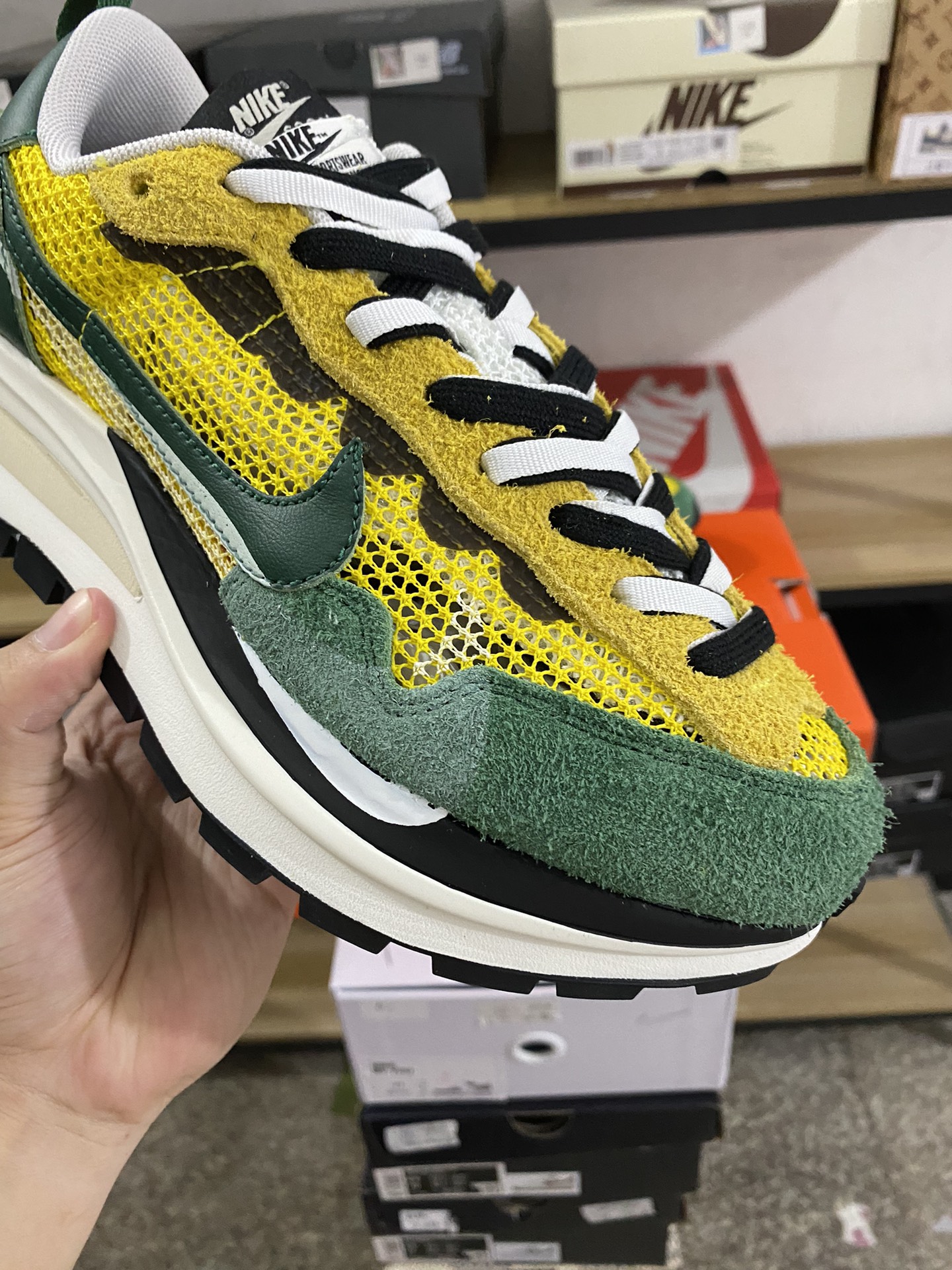 MiniCost Shoe 8