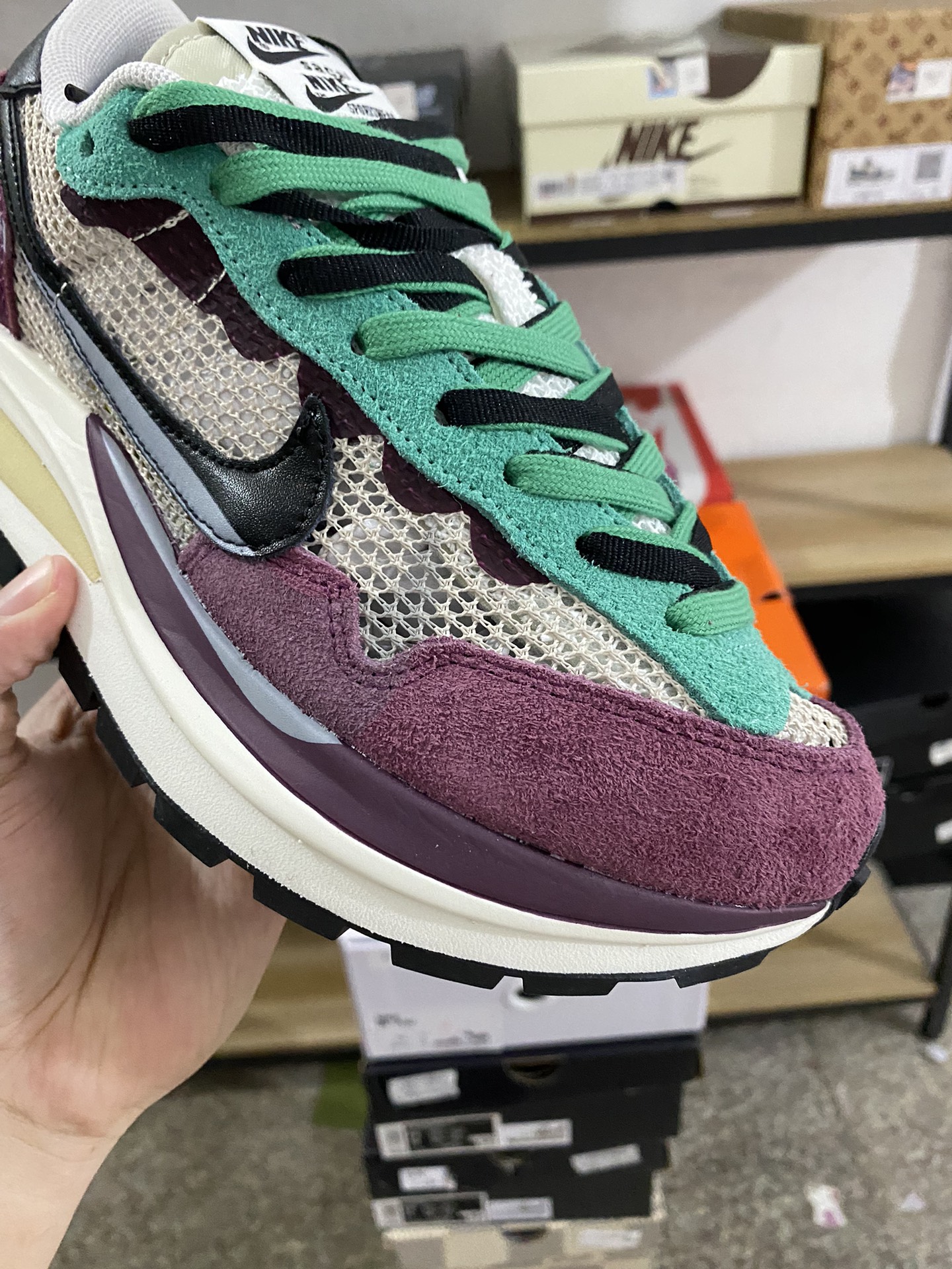 MiniCost Shoe 8