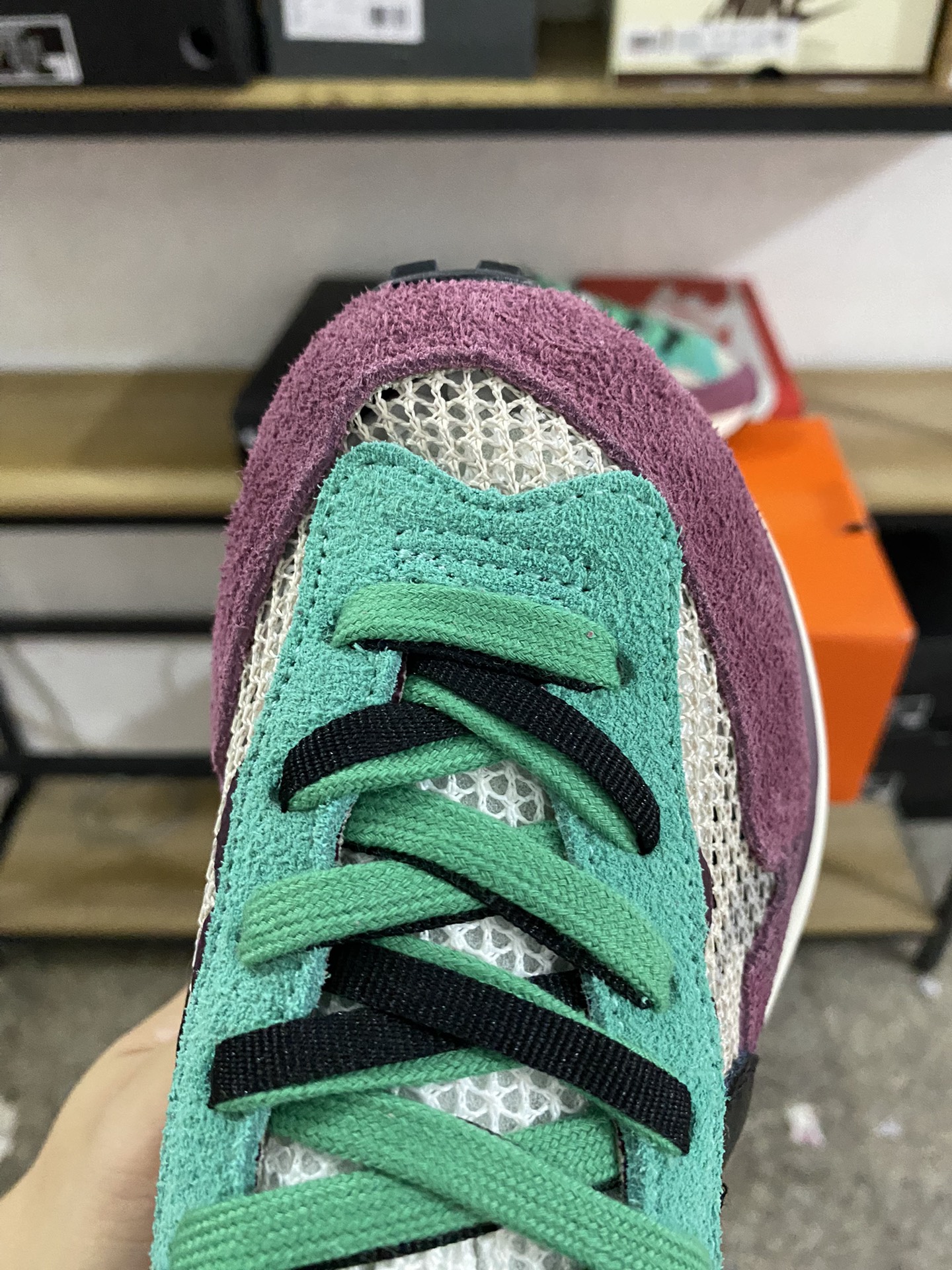 MiniCost Shoe 7