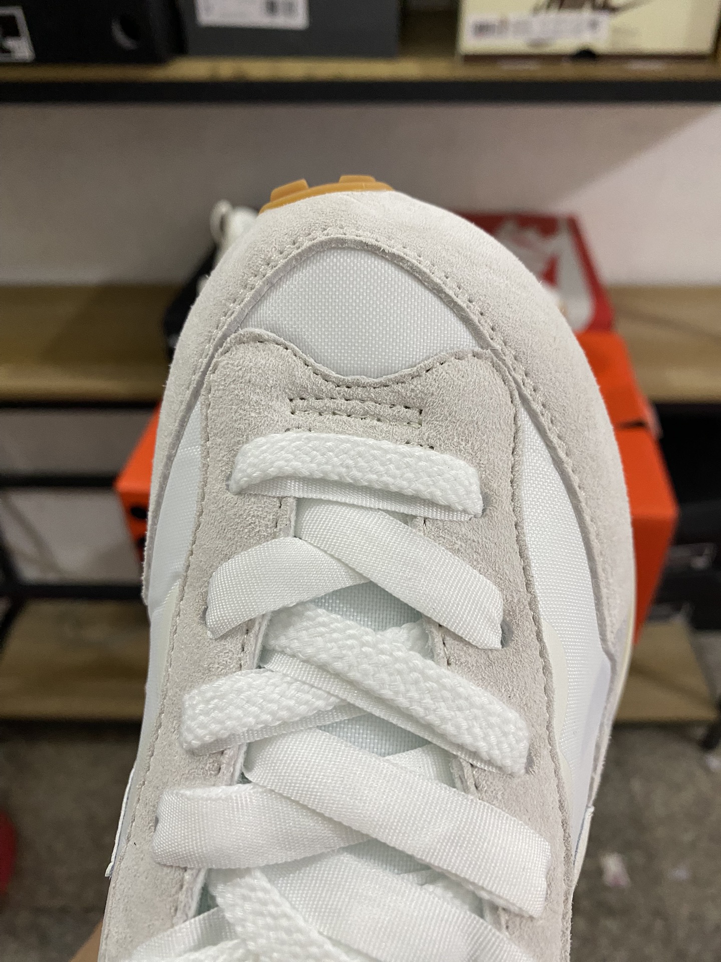 MiniCost Shoe 7