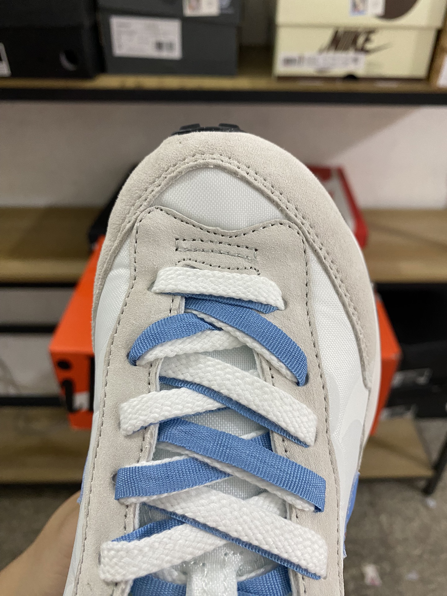MiniCost Shoe 7