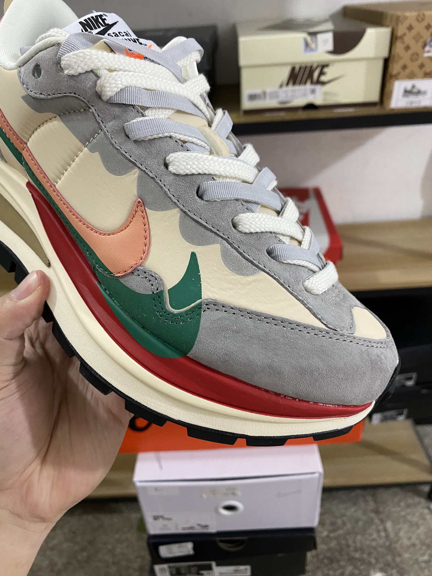 MiniCost Shoe 8
