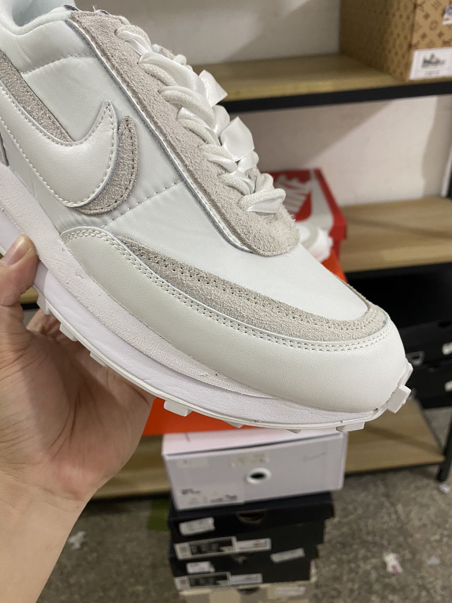 MiniCost Shoe 8