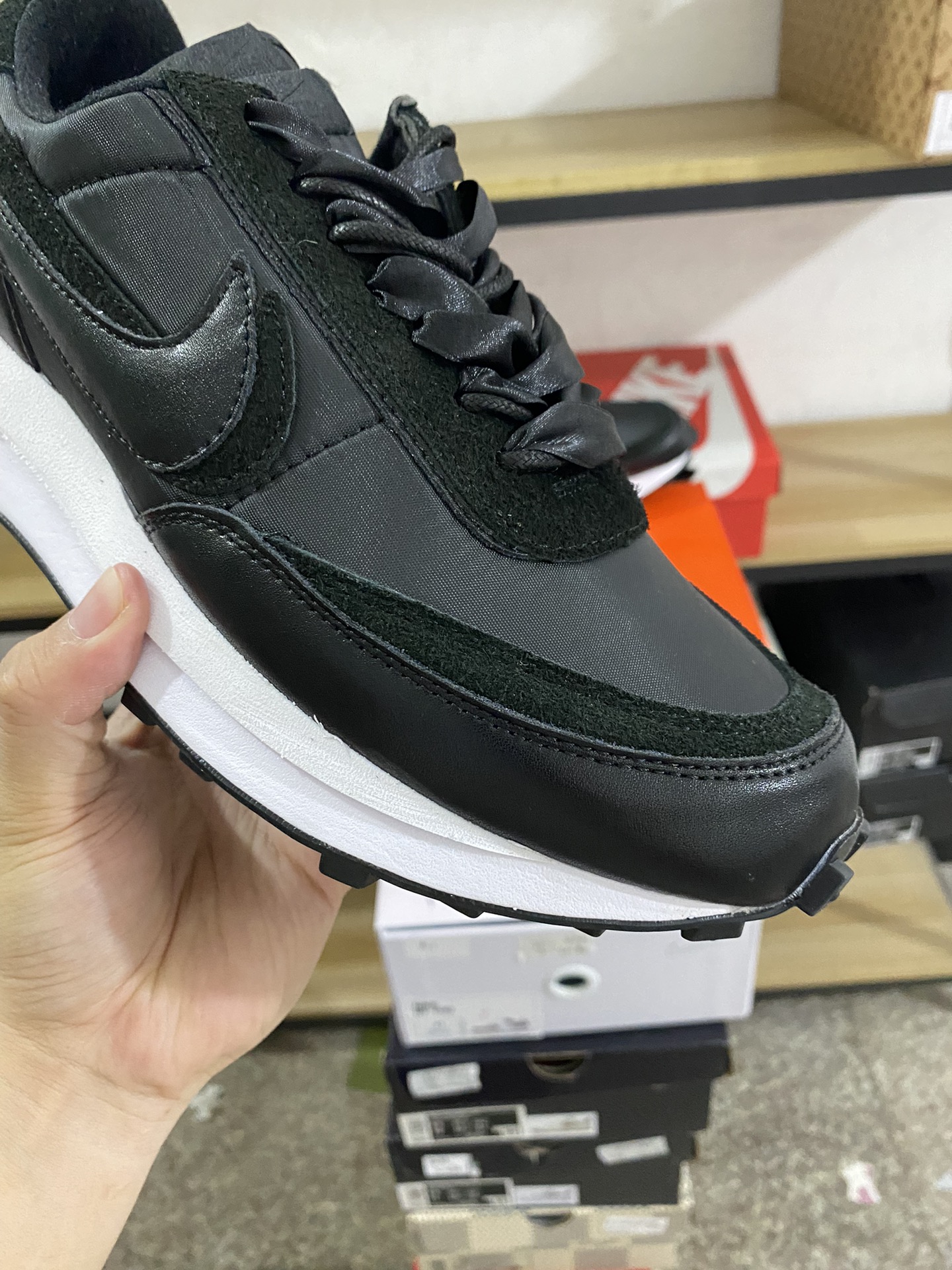 MiniCost Shoe 8