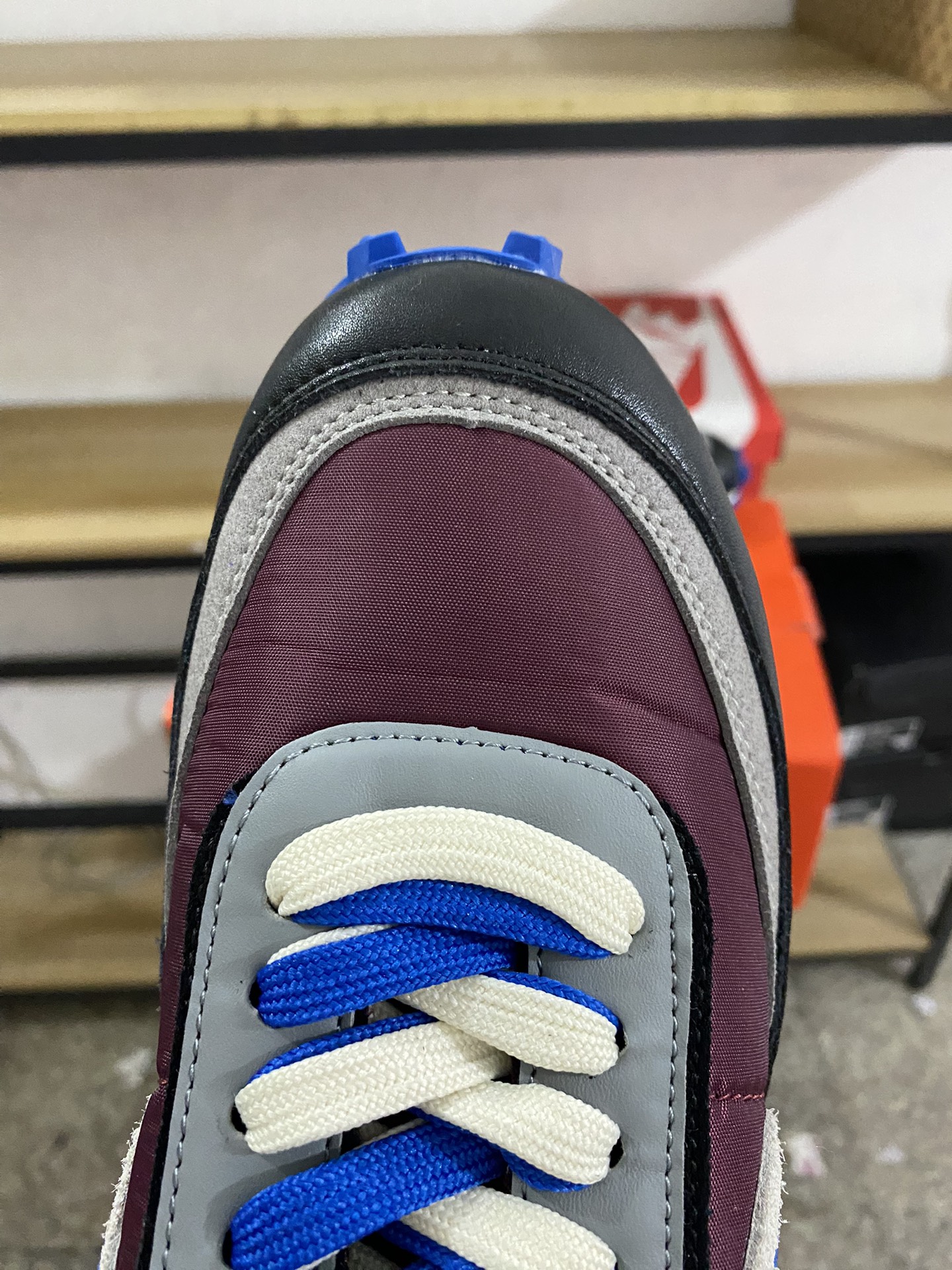 MiniCost Shoe 7