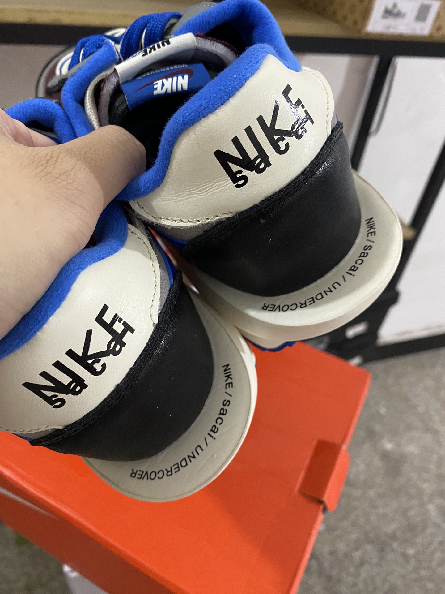 MiniCost Shoe 8