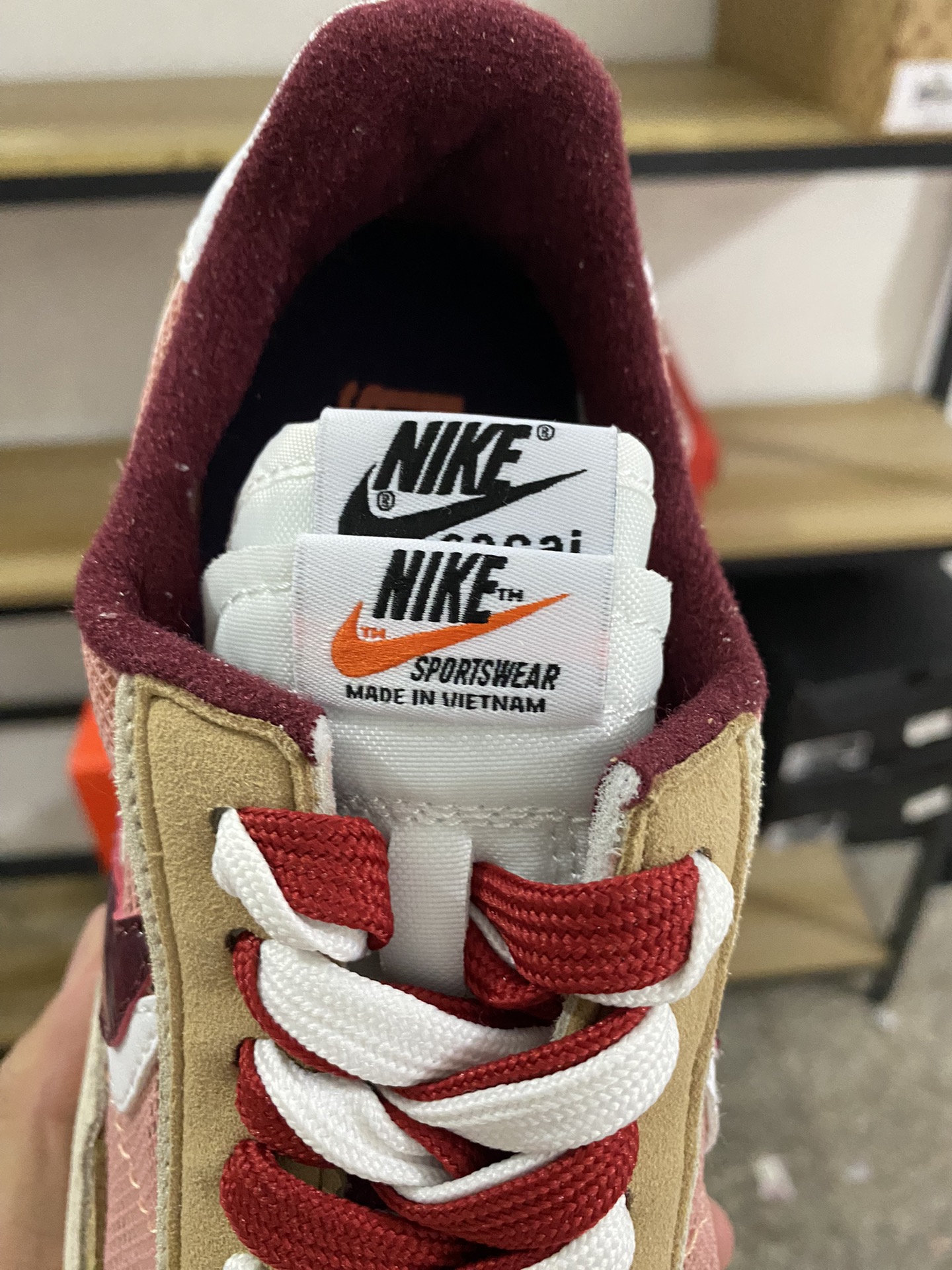 MiniCost Shoe 6