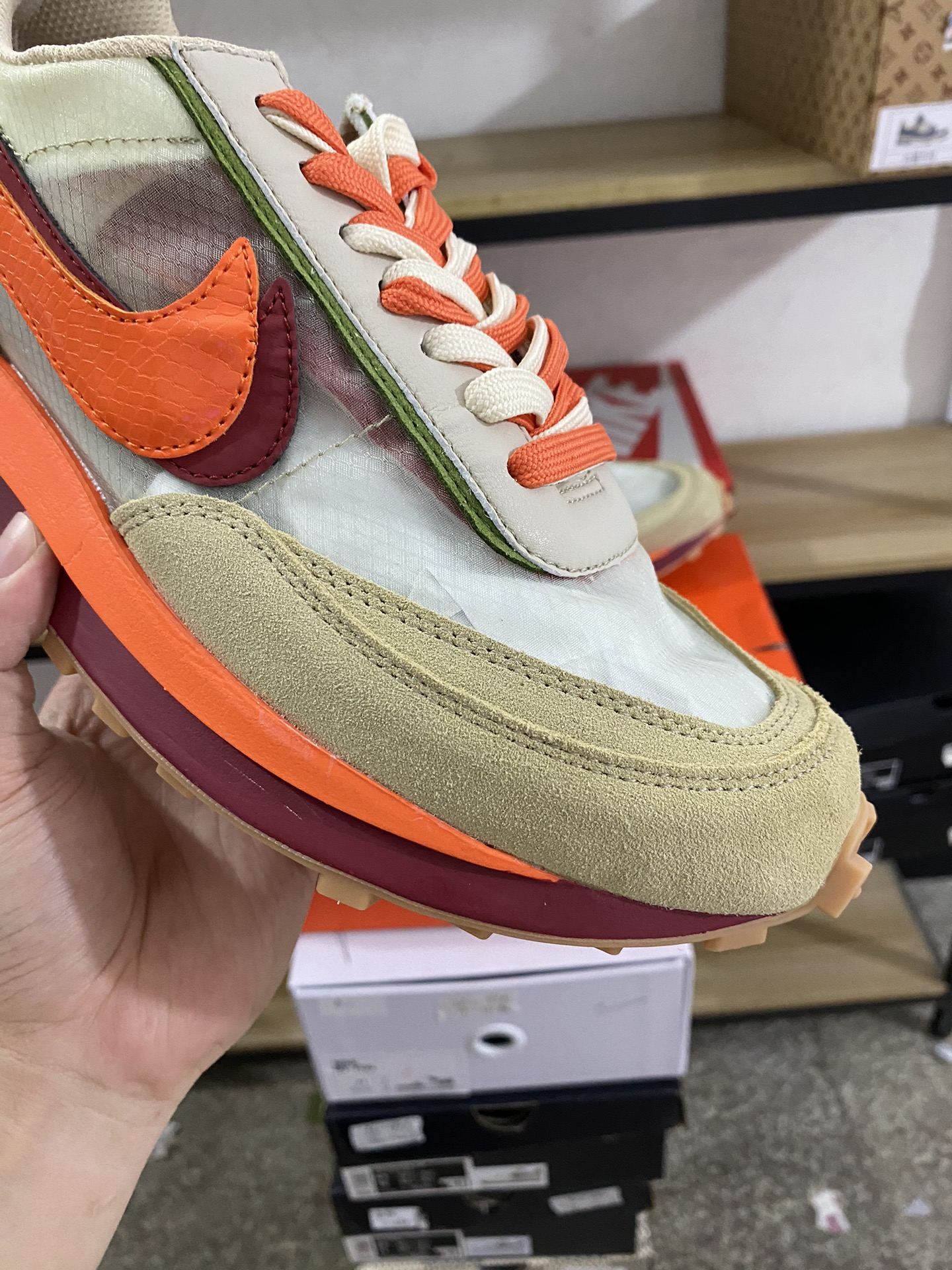 MiniCost Shoe 8